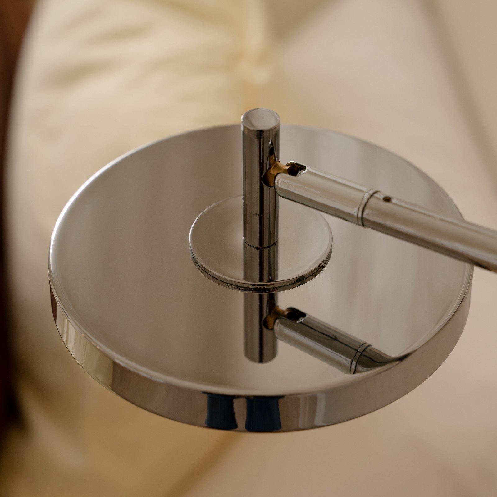 UMAGE LED wall light Asteria SHORT HW, polished steel, 28 cm UMAGE LED wall light Asteria SHORT HW, polished steel, 28 cm