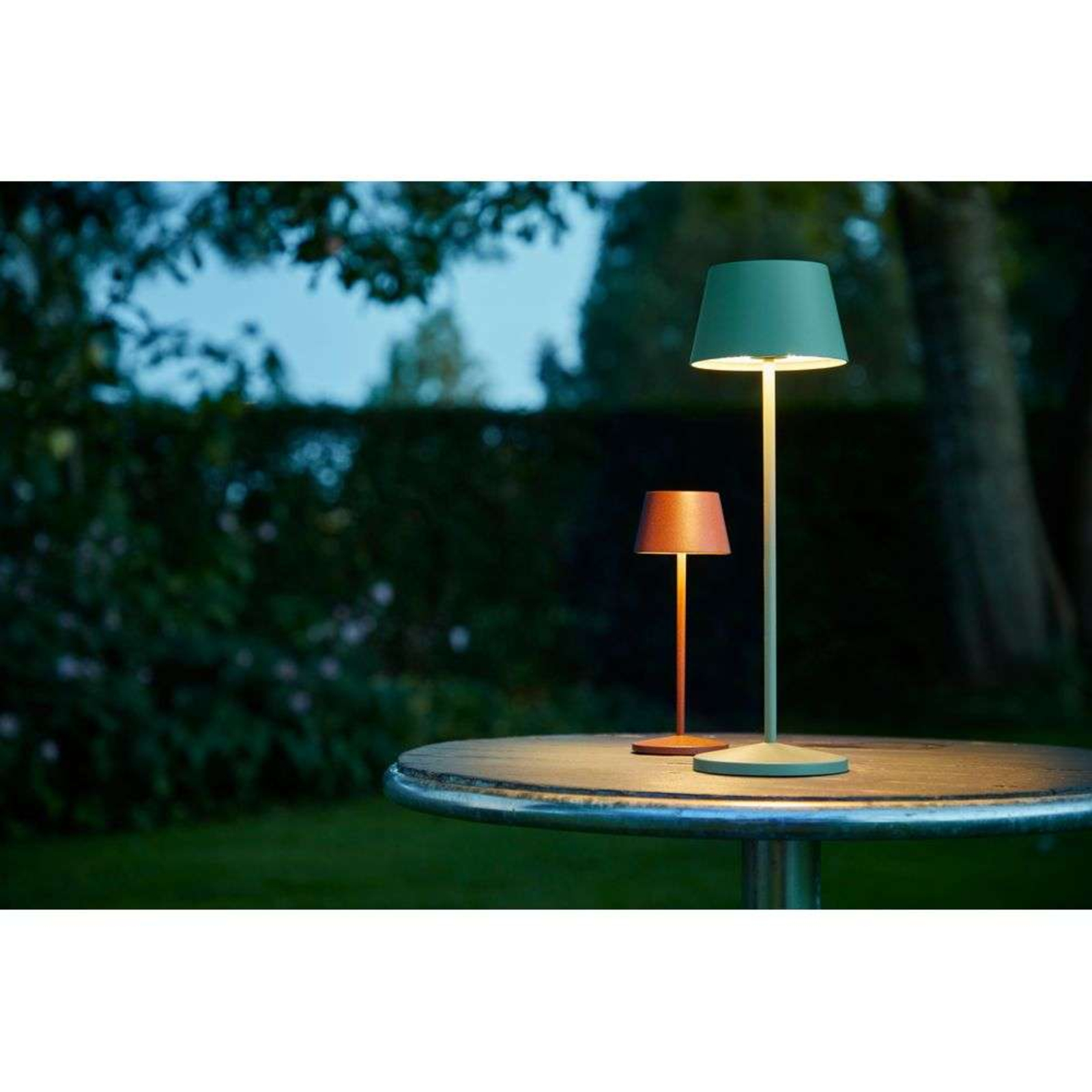 Modi Micro Portable Bordslampa IP65 Corten - Loom Design