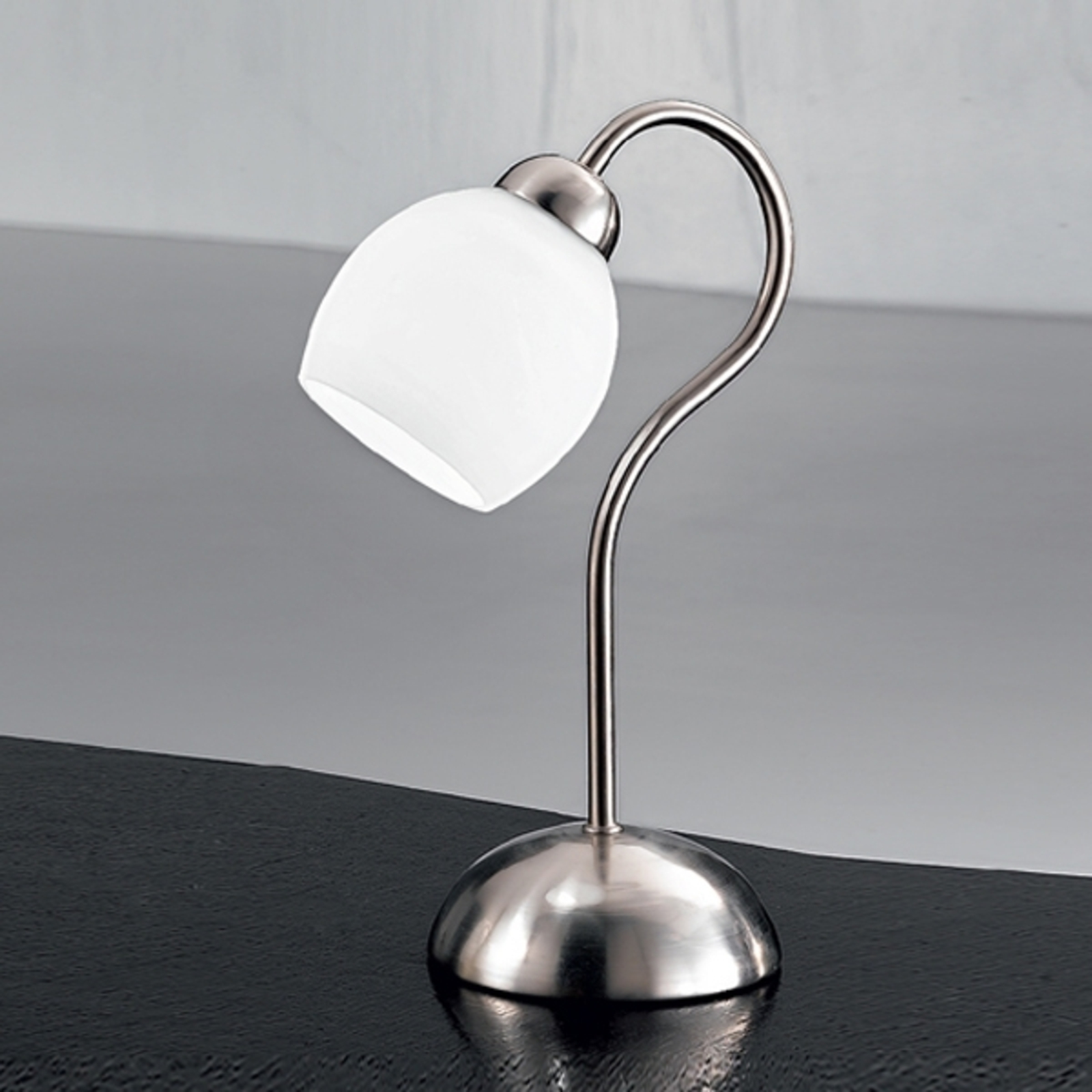 Doma table lamp