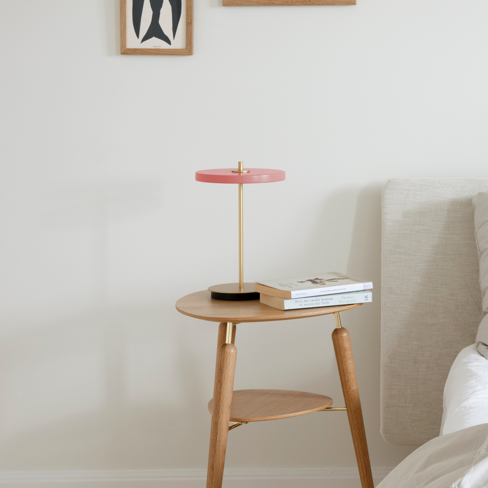 Asteria Move LED rechargeable table lamp, rose gold/brass, 31 cm - UMAGE