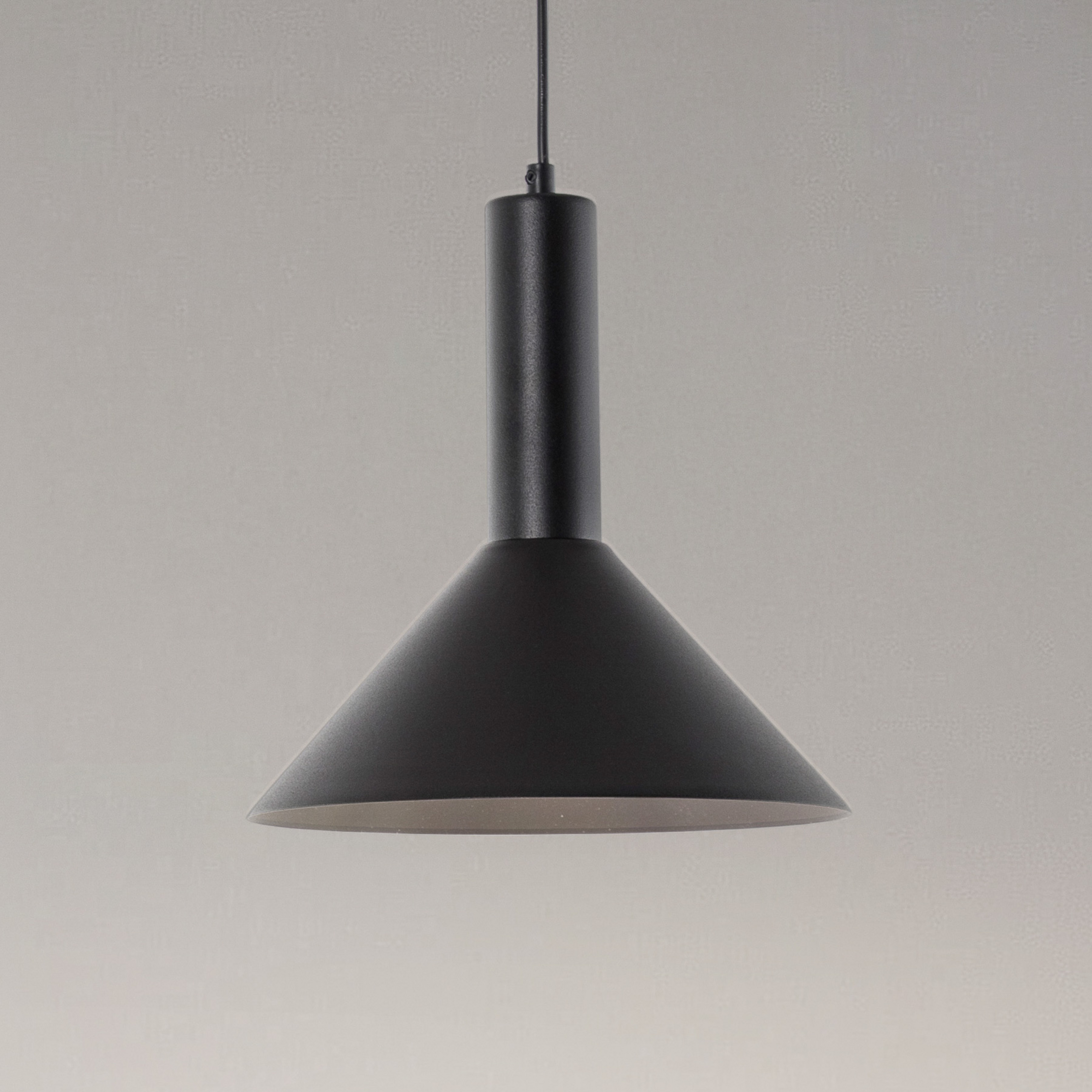 Rippvalgustid Vitrum cone, must, metall, Ø 26 cm, E27