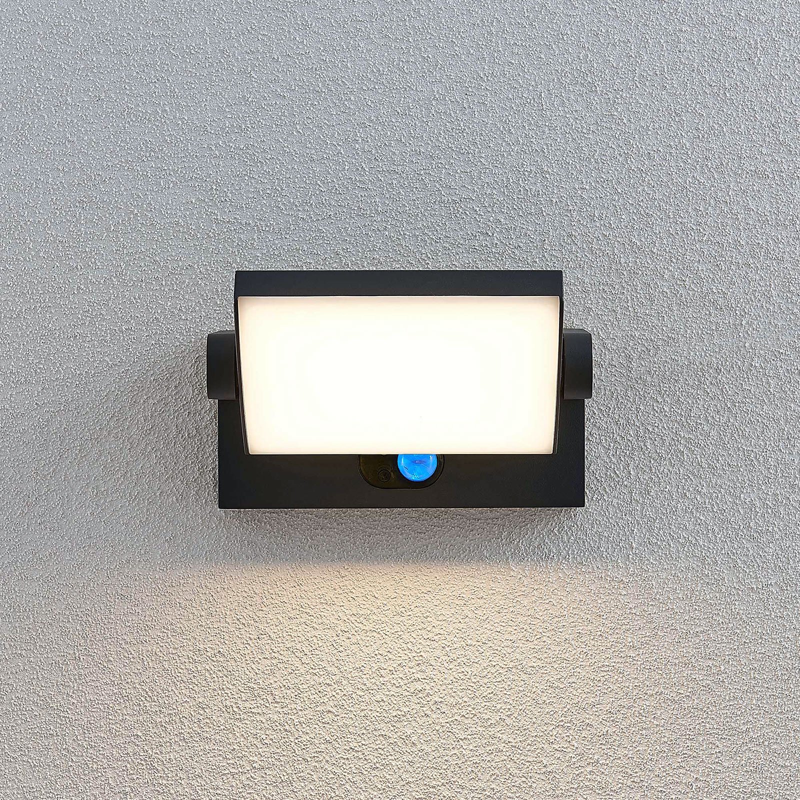 Sherin Solcelle Lamp w/Sensor - Lindby