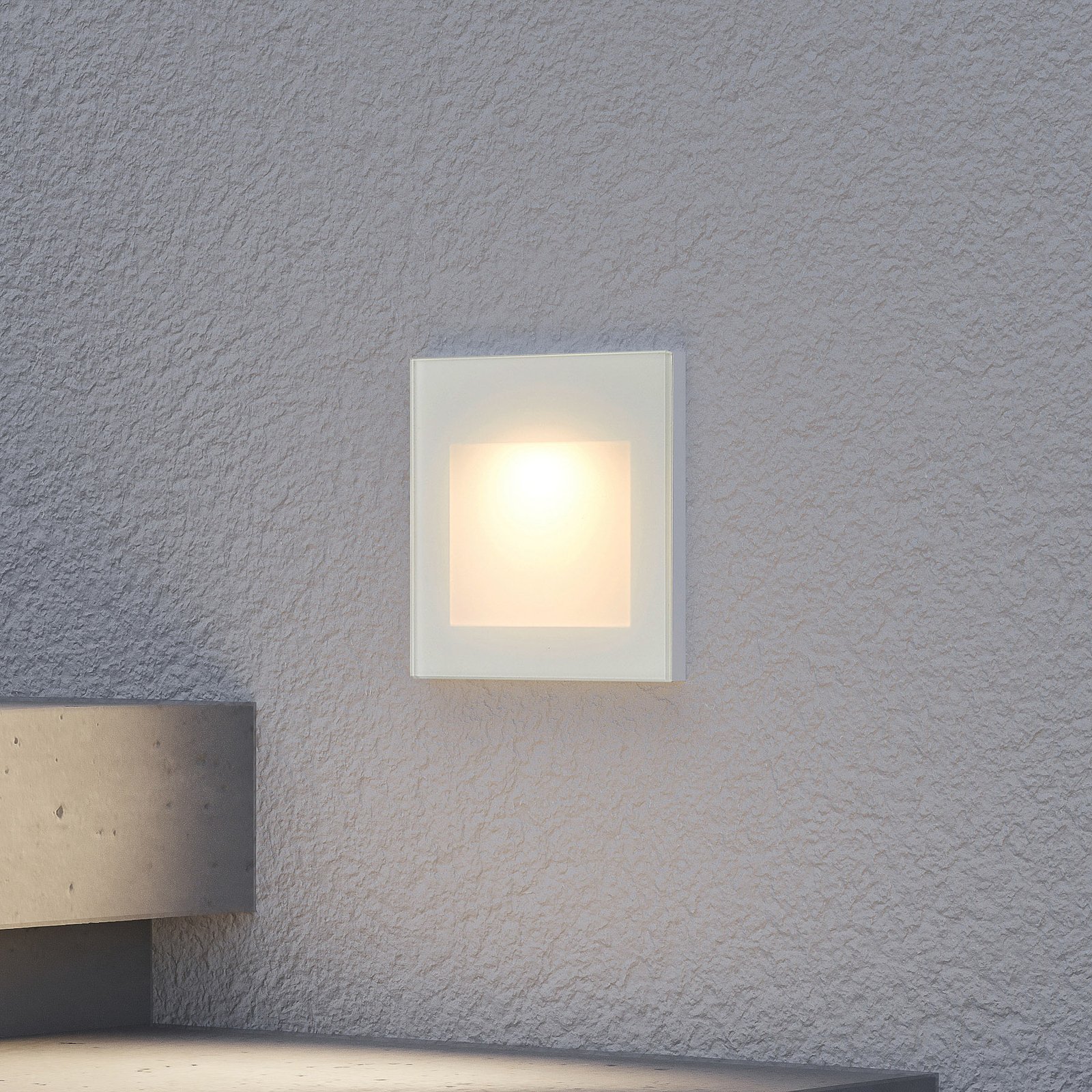 Arcchio LED-vægindbygningslampe Zamo, glasafdækning, hvid