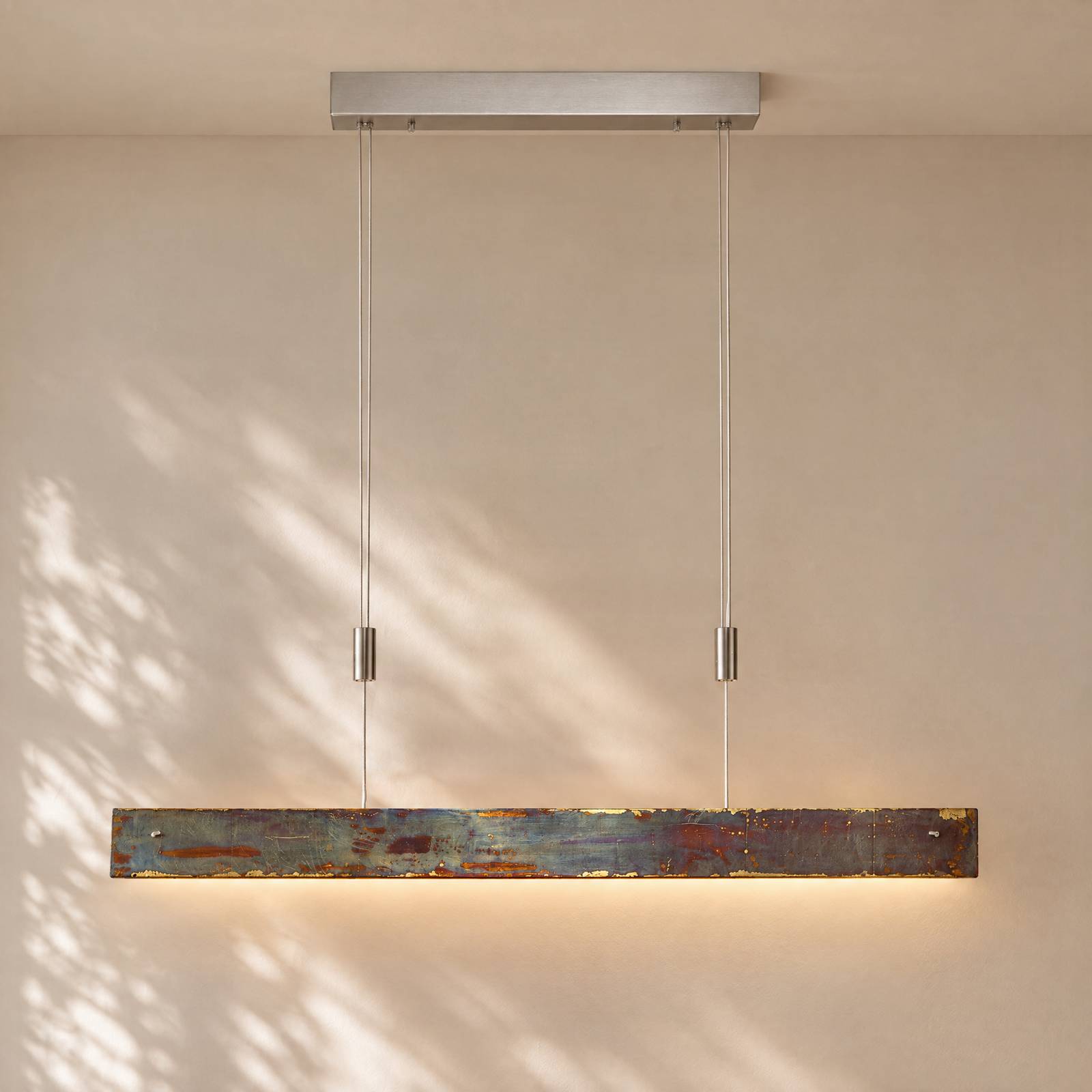 Quitani LED-hengelampe Malu, gull oksidert, lengde 100 cm