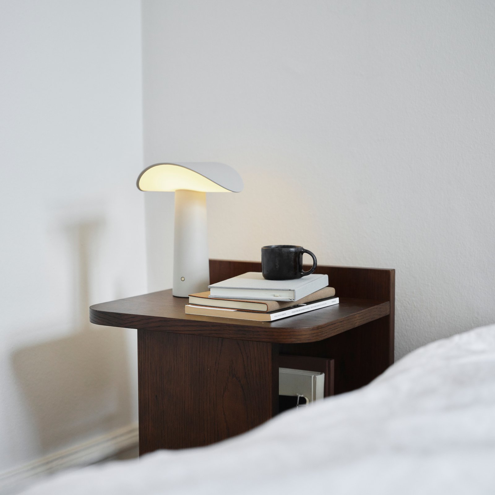 lampe à poser LED rechargeable Lium, grise, 2 700 K, USB - GEJST