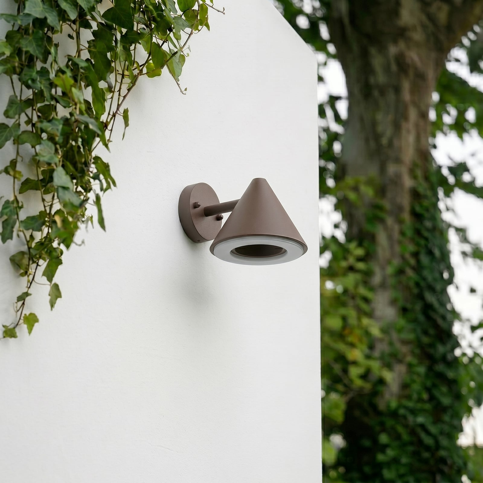 Soran LED kültéri fali világítás, fém, magasság 12 cm, barna, IP44 – Lindby