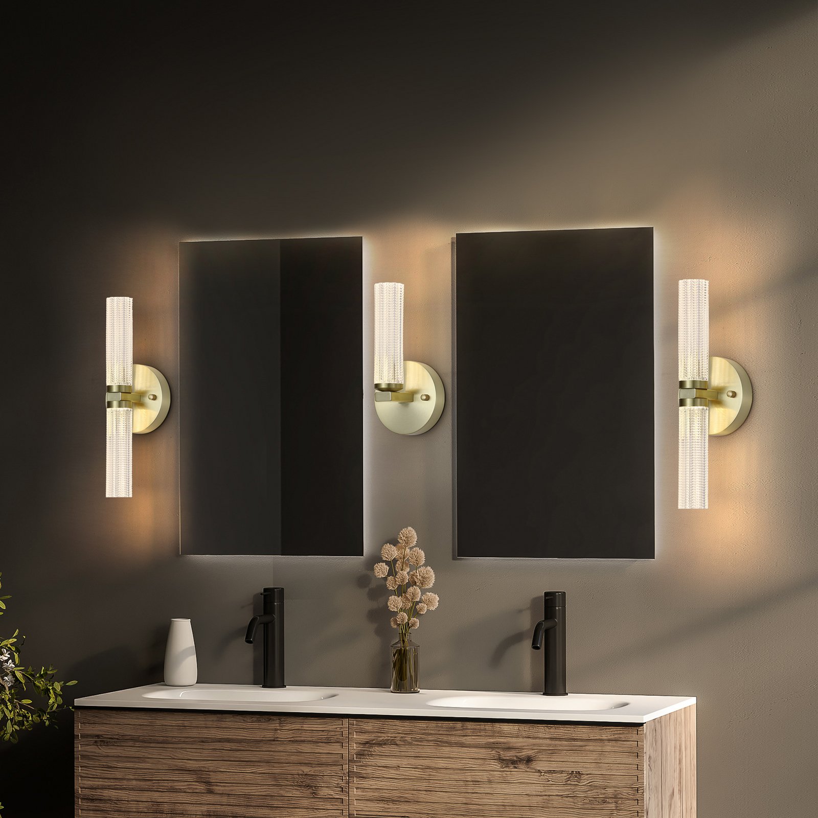 LED vannas istabas sienas lampa Aberdeen, augstums 24 cm, misiņa krāsas metāls