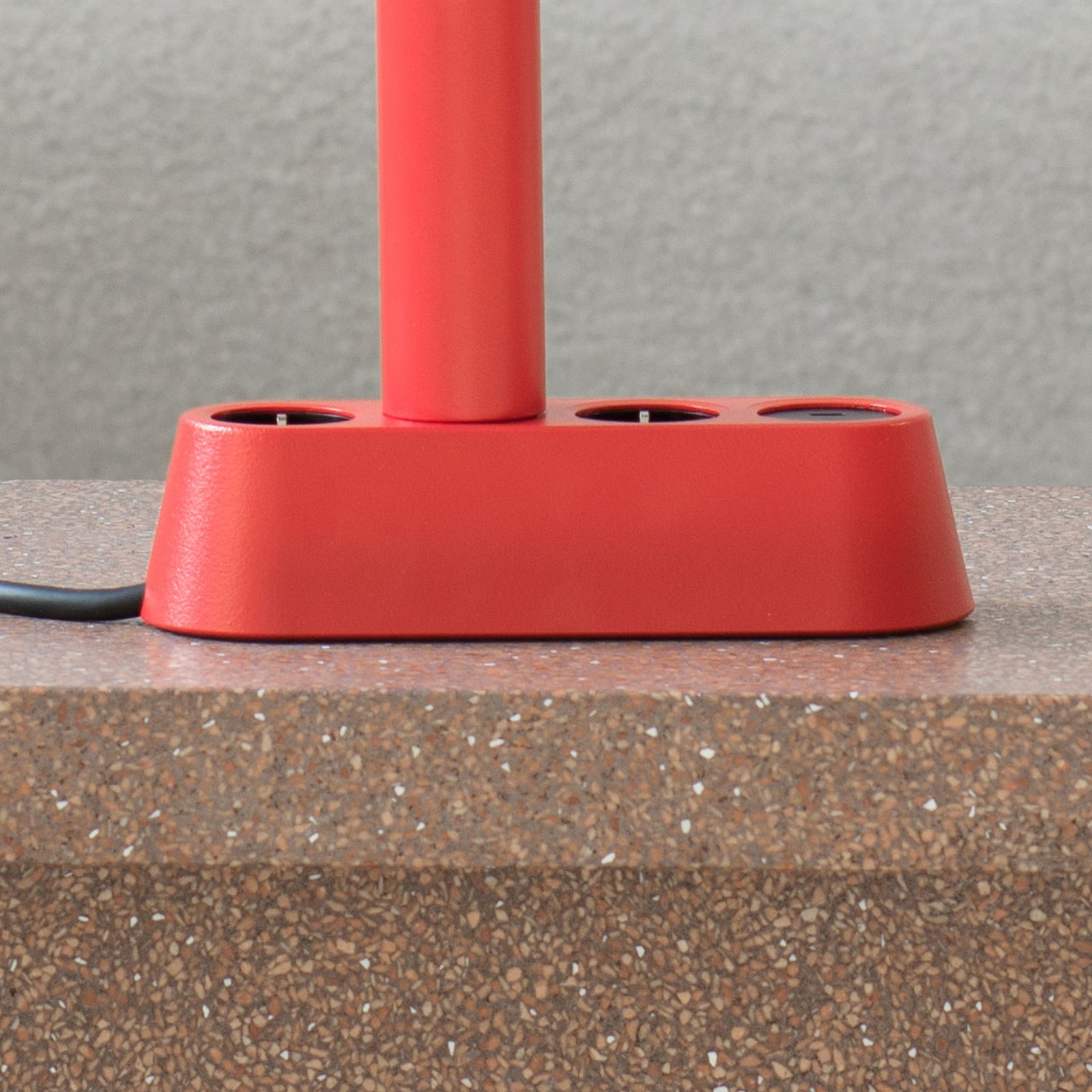 Prise NOMAD BLOCK, rouge clair, 4 x type F - Forming Function