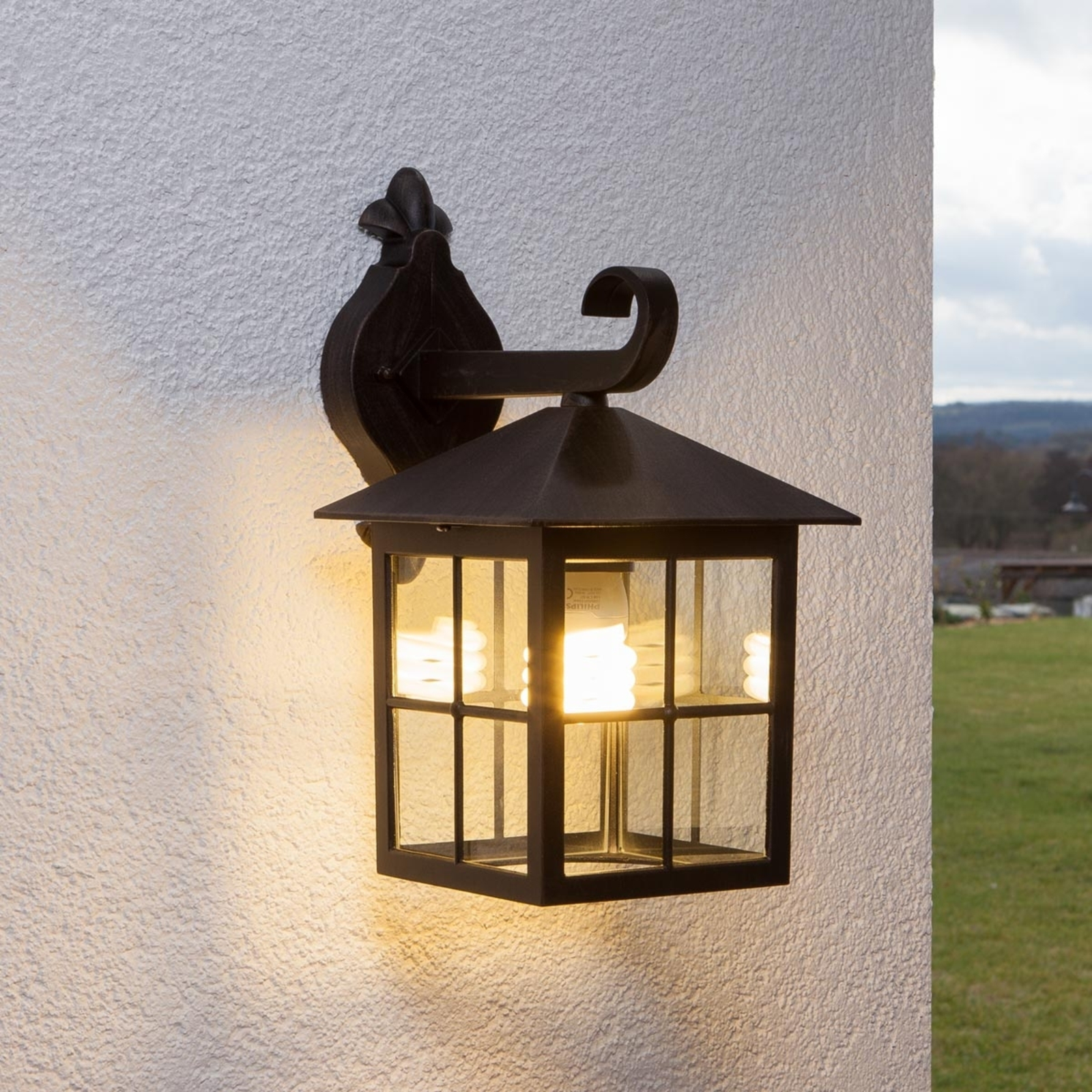 Lindby Ida Outside Wall Light Single Bulb, Aluminium, plastic, E27, 100 W, energy efficiency: A++, W: 18.4 cm, H: 34 cm