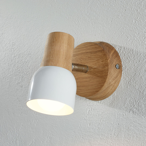 Wandspot Svantje mit Eichenholz-Details