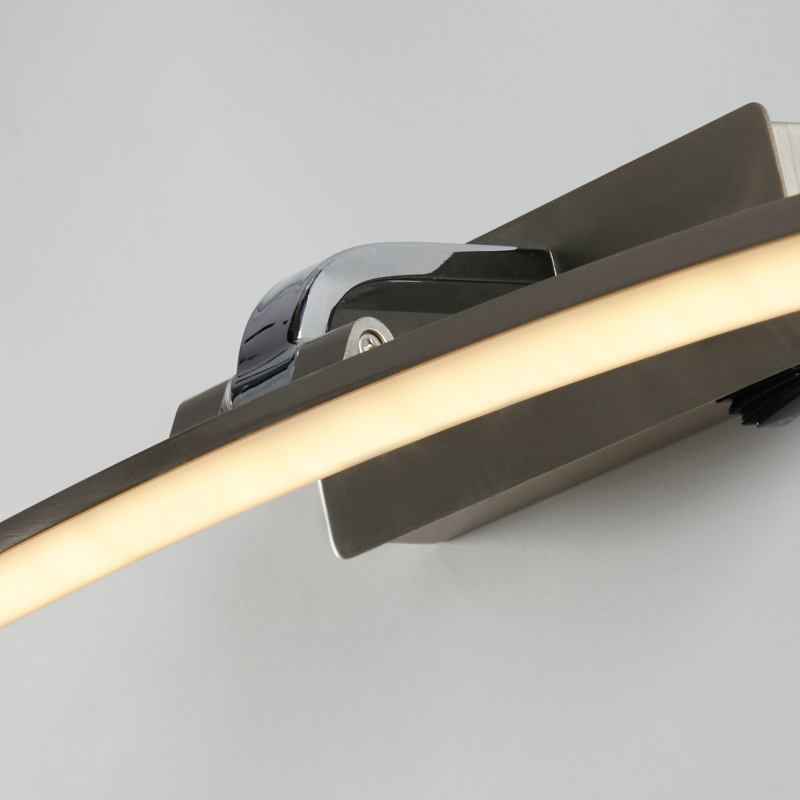 LED wandlamp Santorini, breedte 50 cm, chroom, kantelbaar