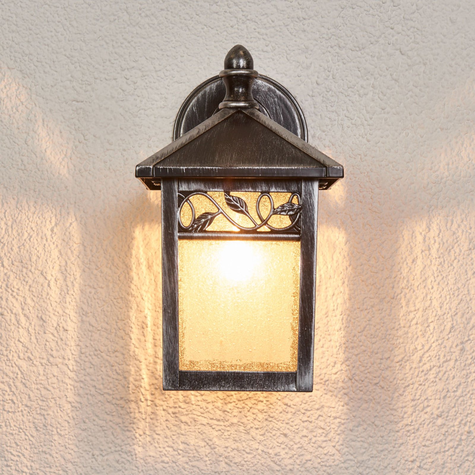 Elegant designet udendørsvæglampe Winchcombe