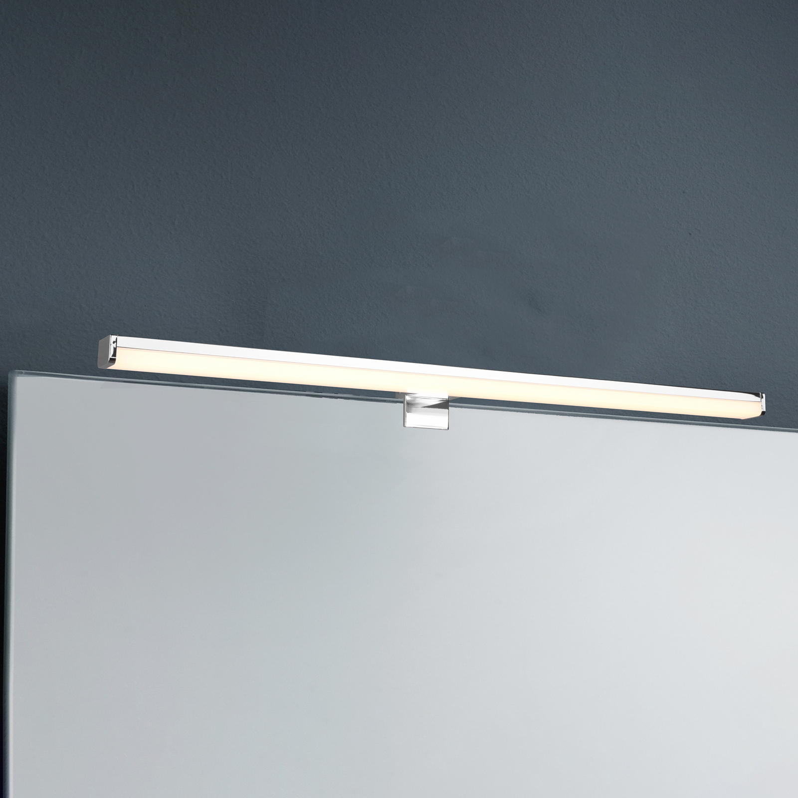 Lino LED wall light, chrome/white