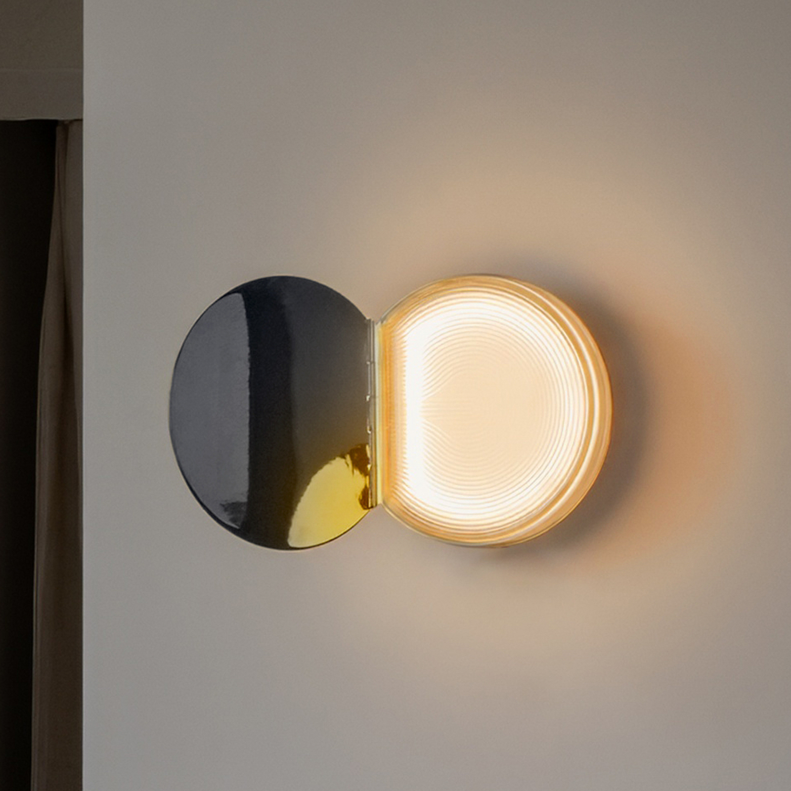 Applique a LED Poudrier, vetro/acciaio, 2400 K - DCW Applique a LED Poudrier, vetro/acciaio, 2400 K - DCW