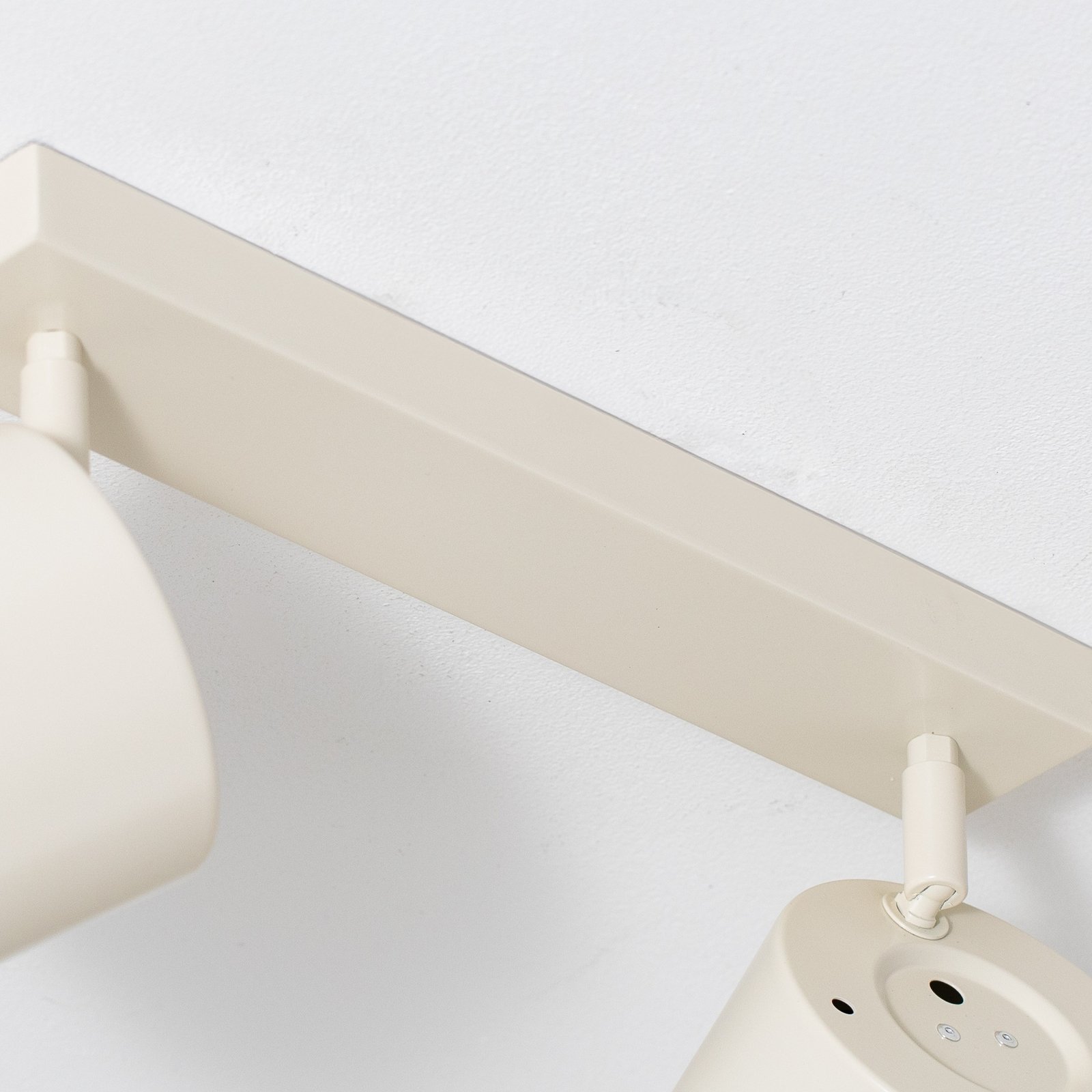 Takspotlight Chloe justerbar med 2 lampor, beige