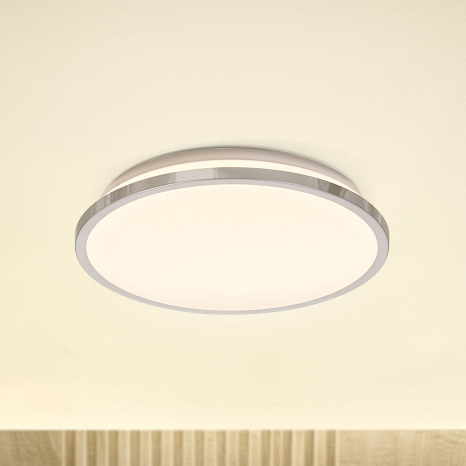OSRAM LED ceiling light BATHROOM, chrome, Ø 30 cm, IP44, CCT