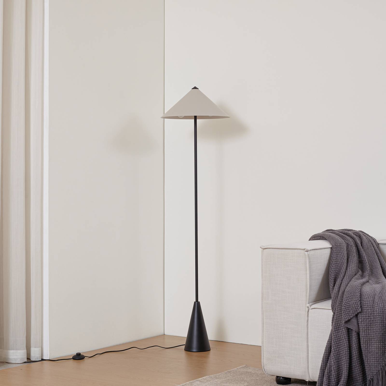 Lindby Lampa stojąca Norvik, wysokość 150 cm, czarno-szara, metal