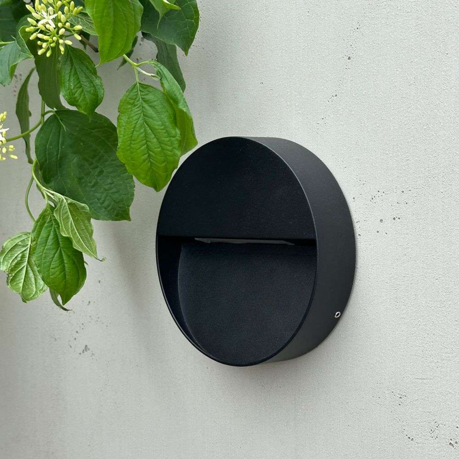 Pluto LED En el exterior Aplique de Pared Negro - DybergLarsen