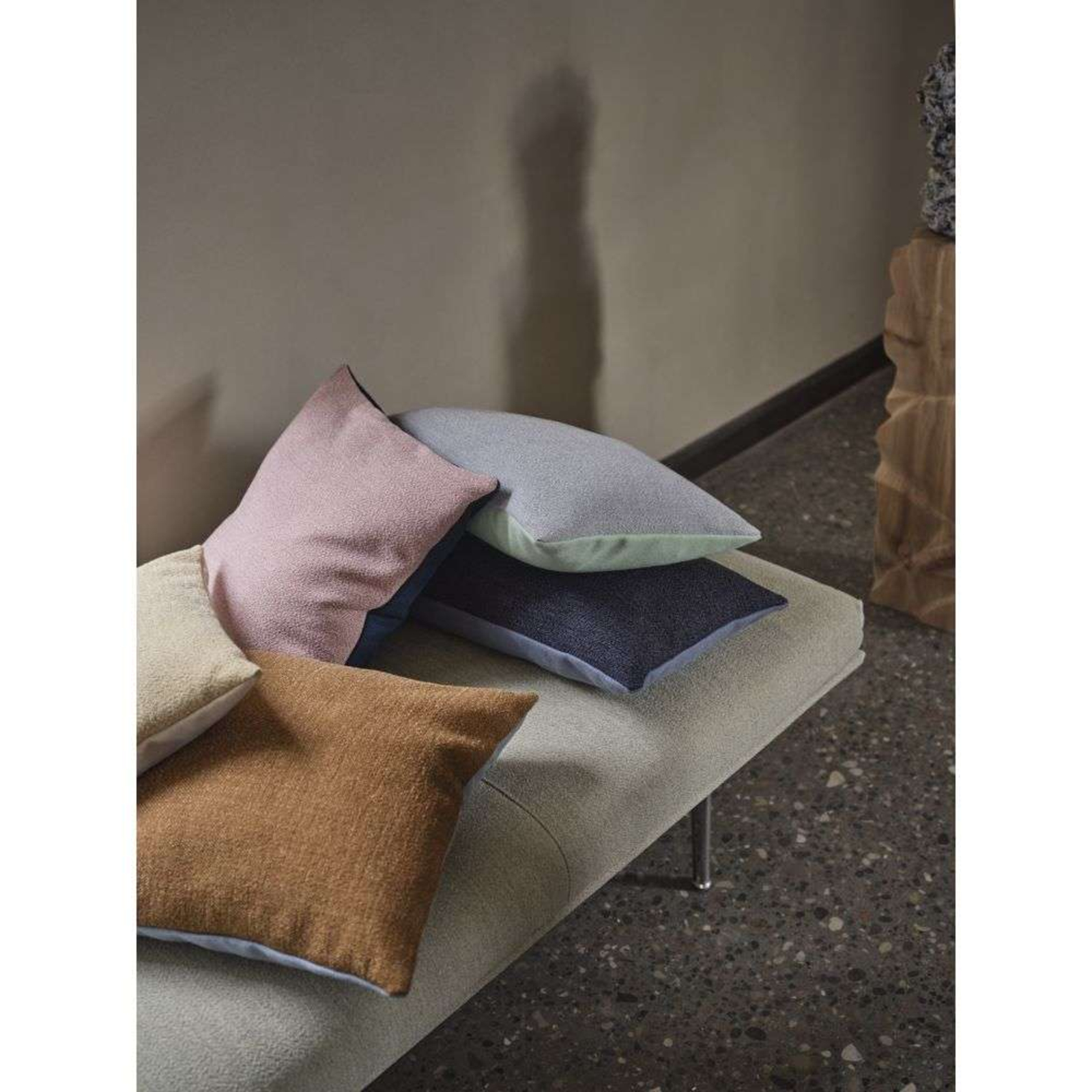 Mingle Cushion 45x45 Rose/Petrol - Muuto