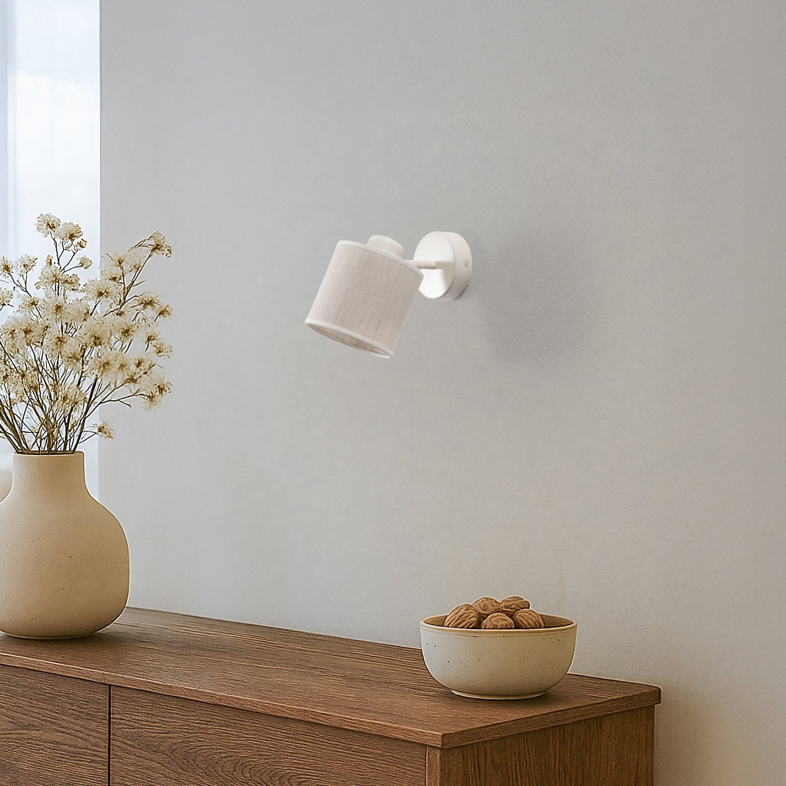 Suerte wall light, cream-coloured, linen textile, 18 cm high, E14
