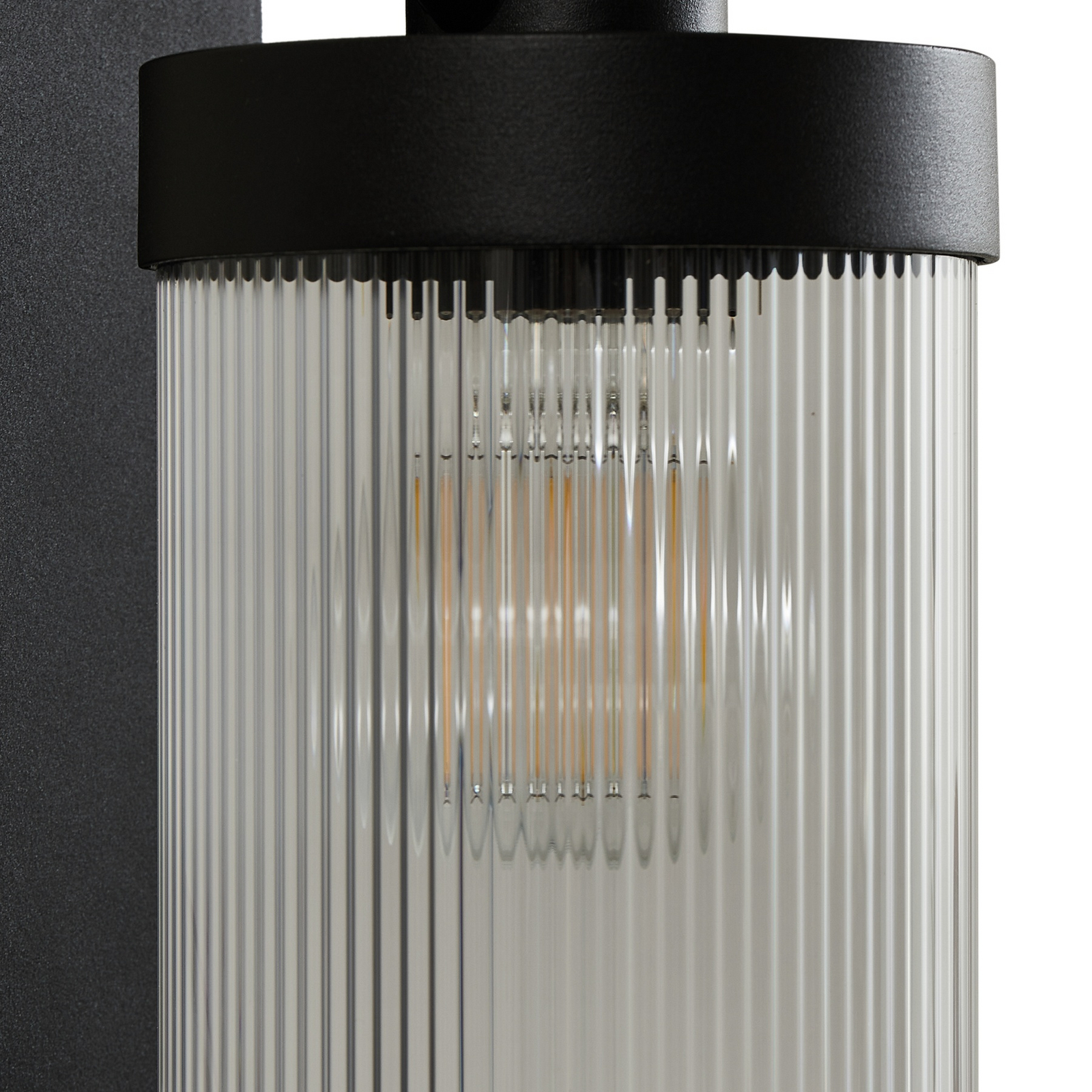 Yrene Fluted Ao ar livre Candeeiro de Parede w/Sensor Preto - Lindby