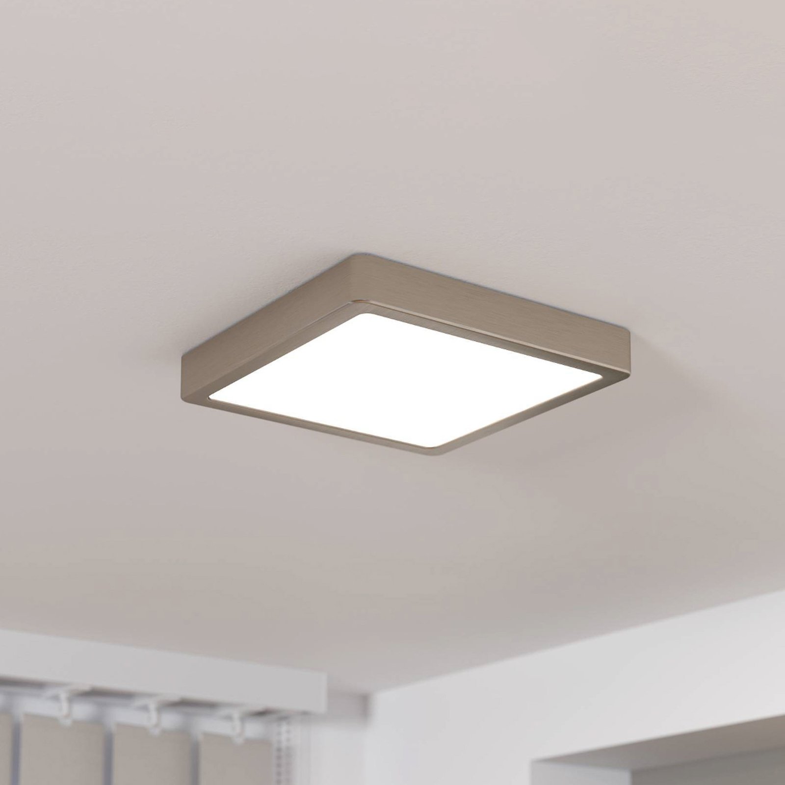 Panou cu LED montat pe suprafață Fueva 5 IP20 830 nickel 21x21cm