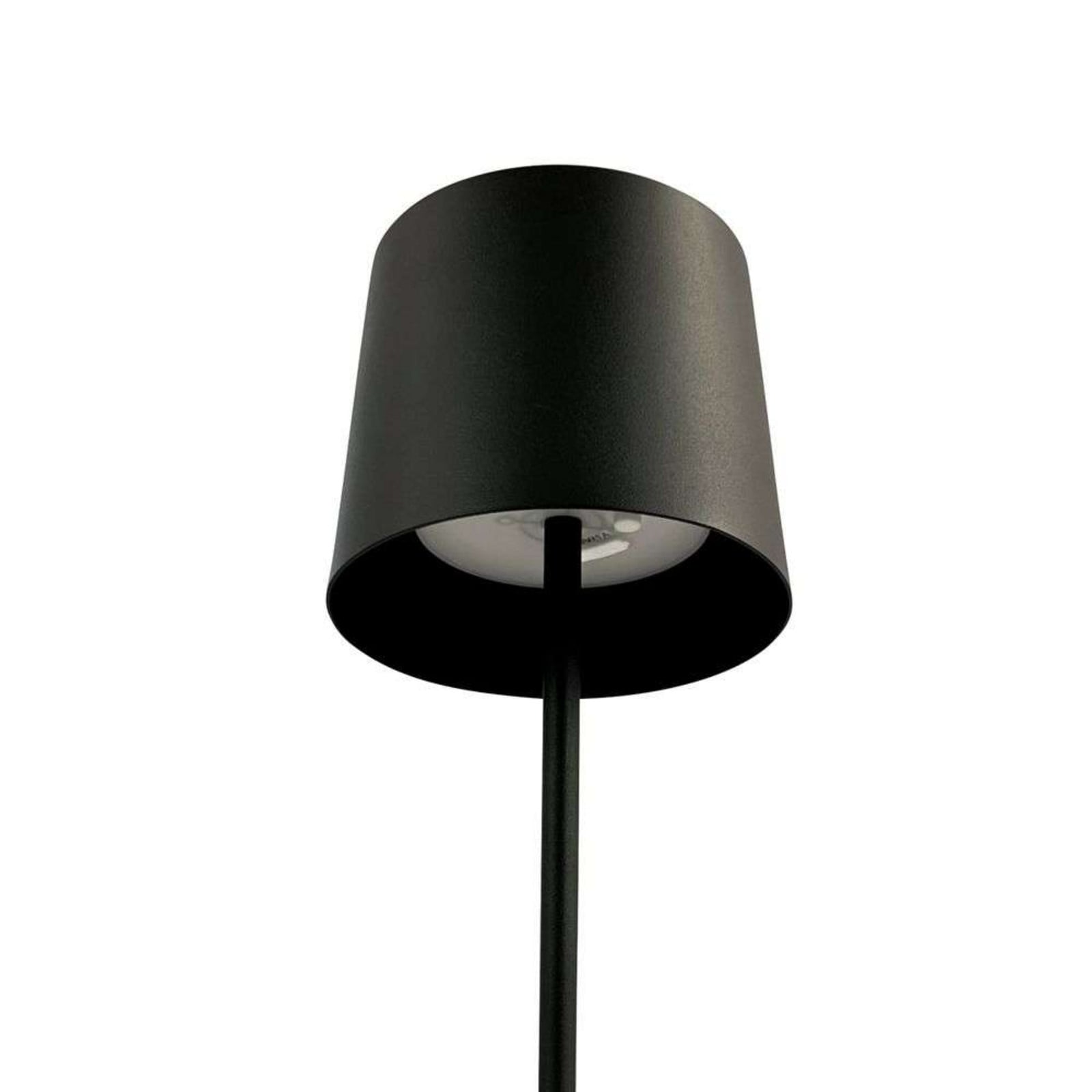 Karl LED-batteridriven bordslampa, svart, IP44 &ndash; Dyberg Larsen - Vardagsrum - Skandinavisk - Metall - Med lampsk&auml;rm