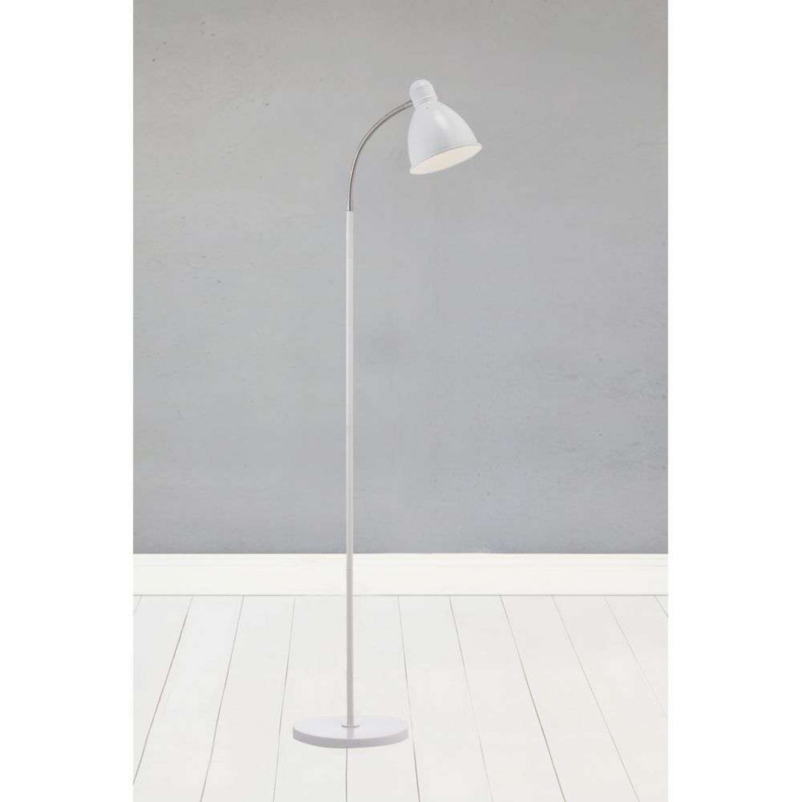 Nitta Golvlampa Vit Marksl&ouml;jd - Vardagsrum - Metall
