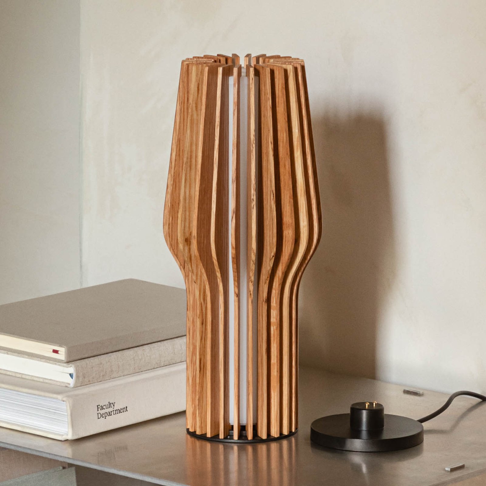 Radiant Portable Tischleuchte Oak - Eva Solo