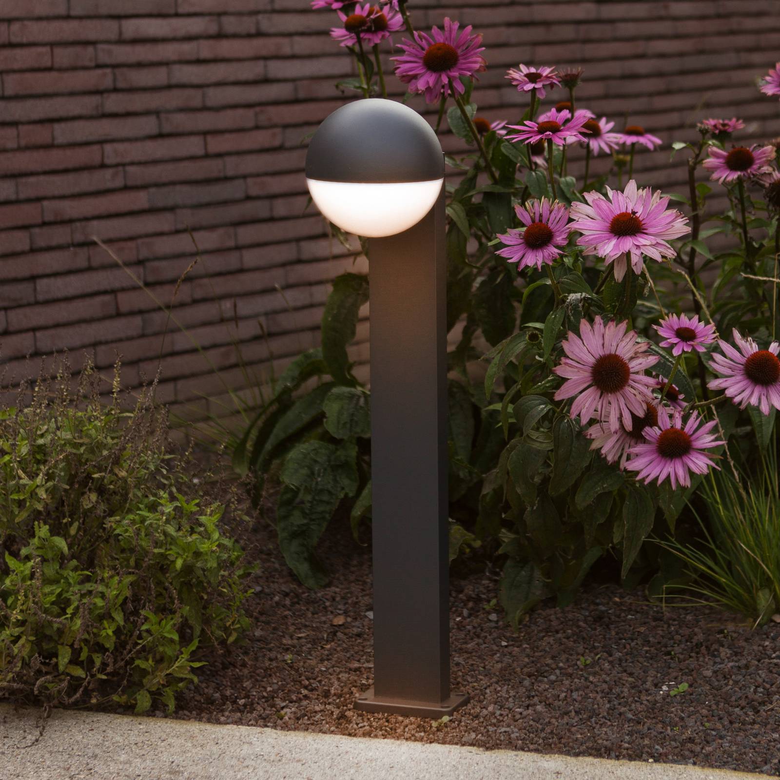 Słupek oświetleniowy LOOMA, ciemnoszara, wysokość 70 cm, metal, IP54, E27