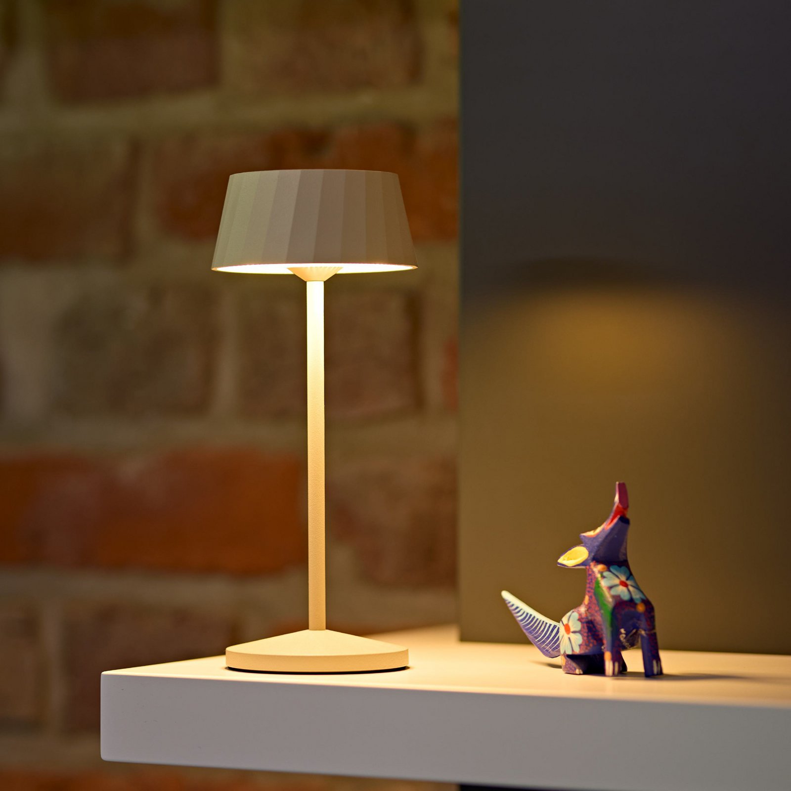 LED stolna lampa na baterije Facetta, bež, 22 cm, metalna, CCT IP44