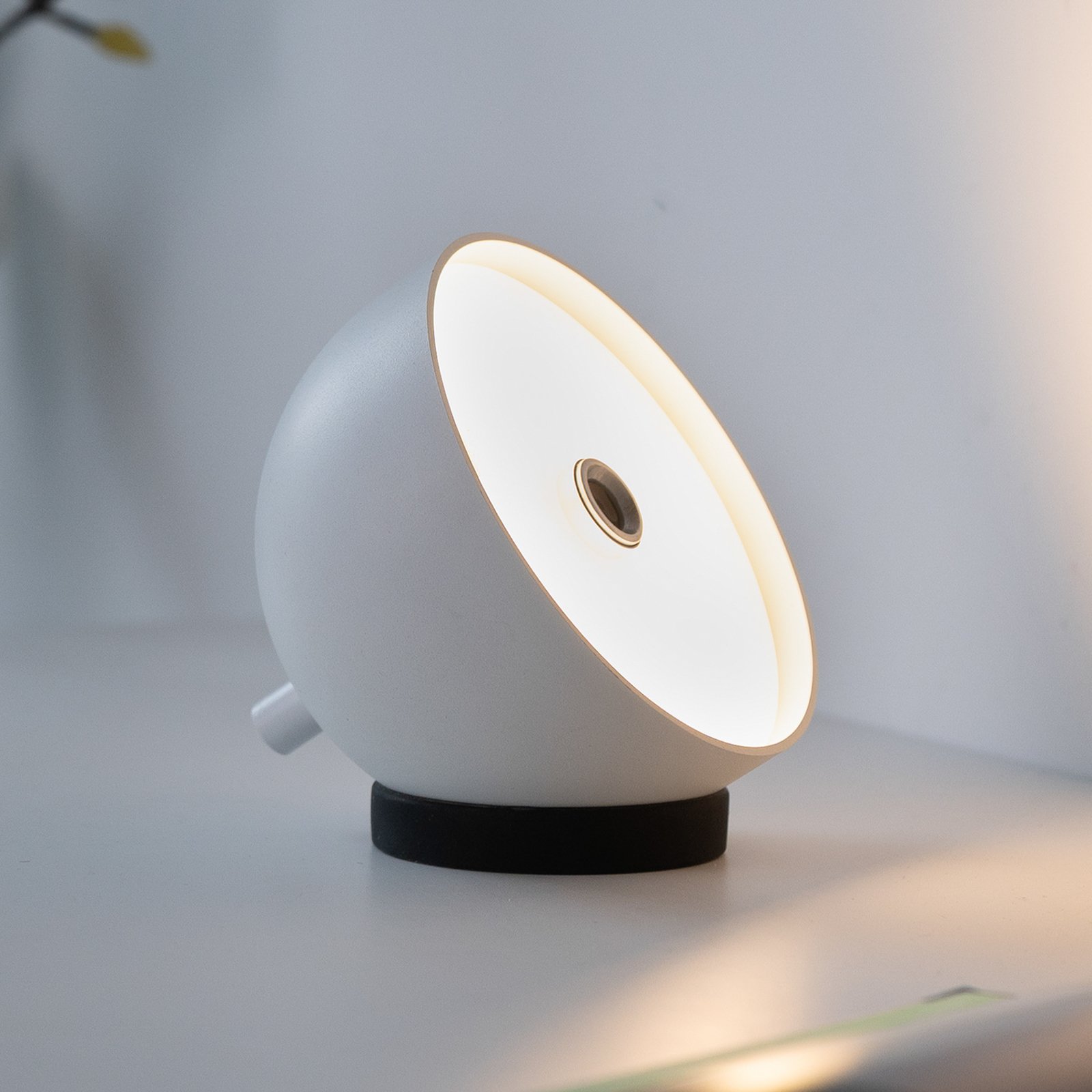 SCHÖNER WOHNEN LED-Akku-Tischlampe Bellies, weiß, IP54 SCHÖNER WOHNEN LED-Akku-Tischlampe Bellies, weiß, IP54