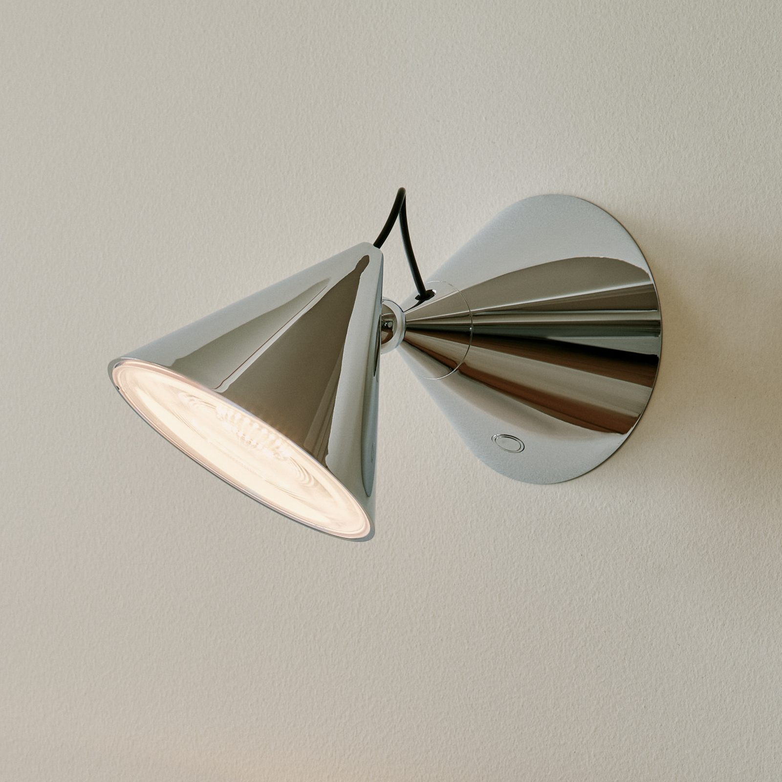 Tom Dixon LED wall light Pose, silver, 21 cm, plastic
