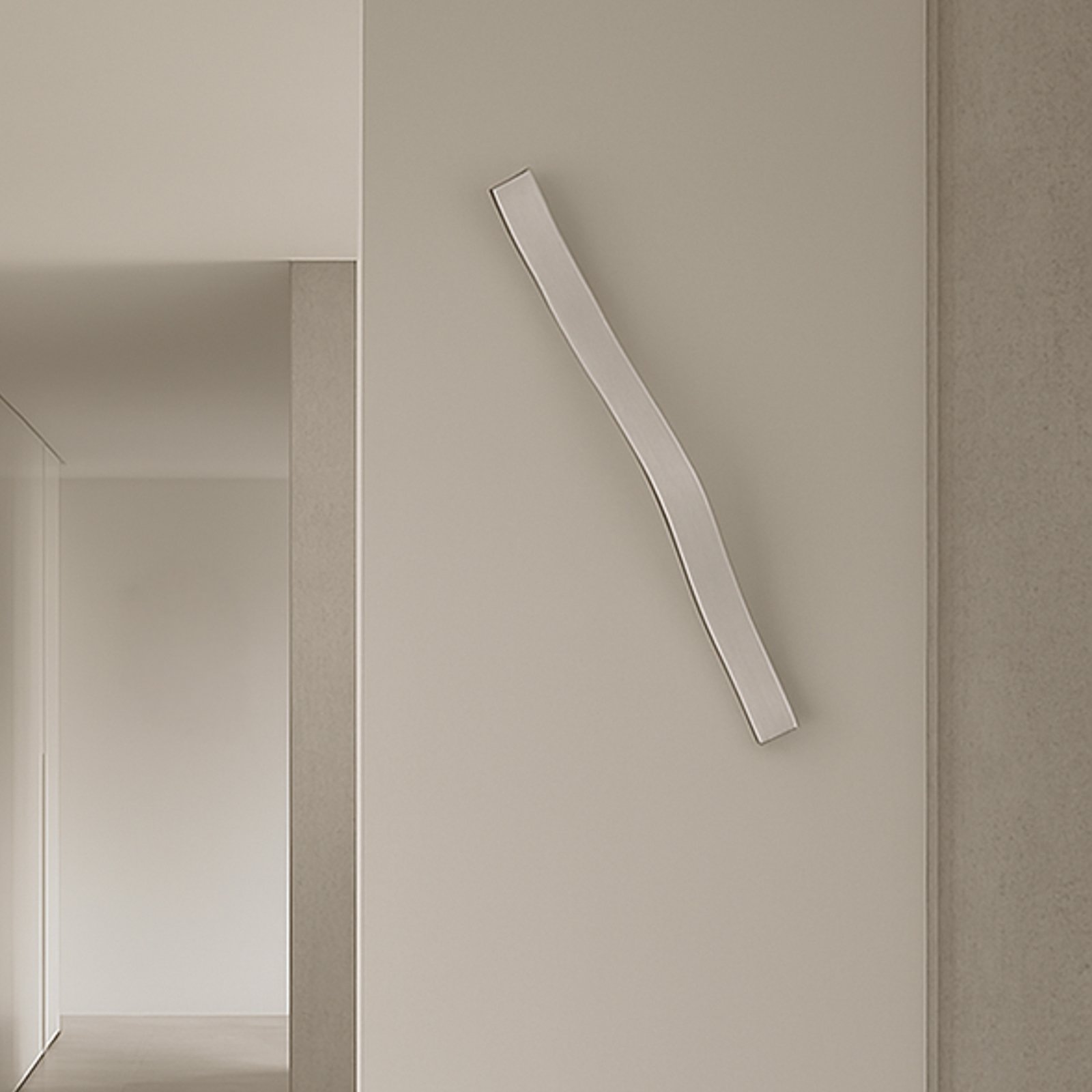 Lindby LED nástěnné světlo Alvon, stříbrné, výška 50 cm, kov