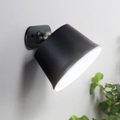 Armanda laetav LED-valgusti, must, magnet, universaalne, IP54