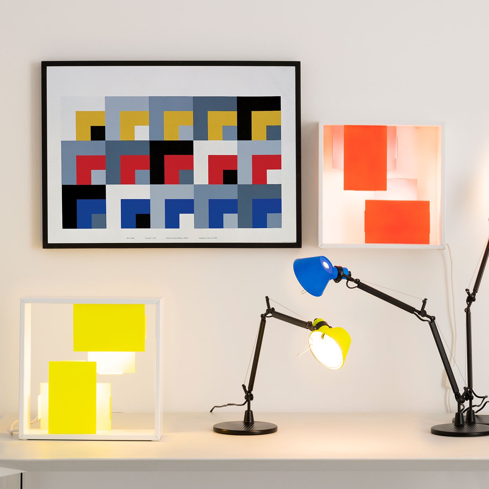 Artemide Fato Bicolor vägglampa vit/gul