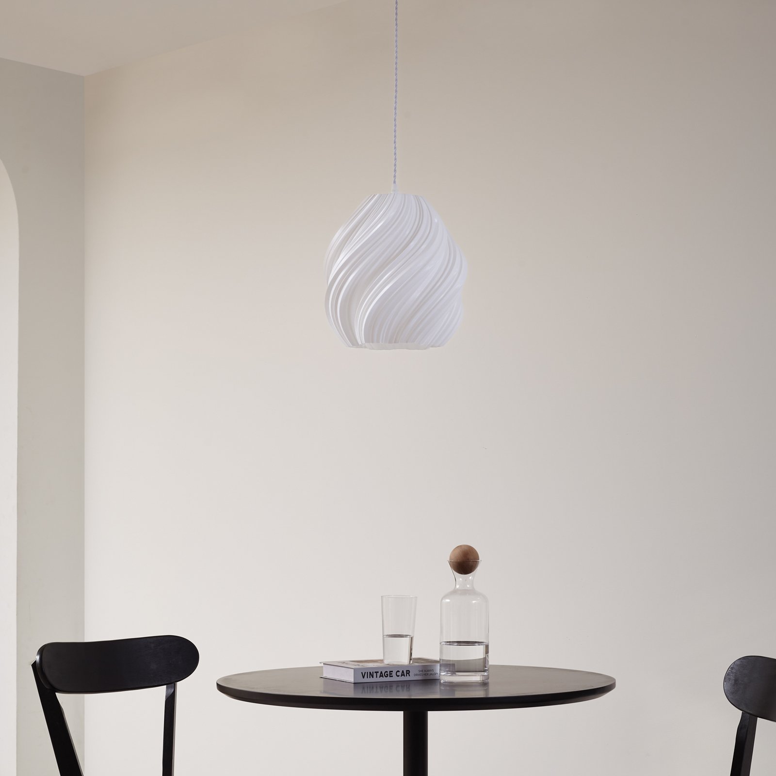 Lindby hanglamp Nuvia, Ø 30 cm, wit, gedraaid