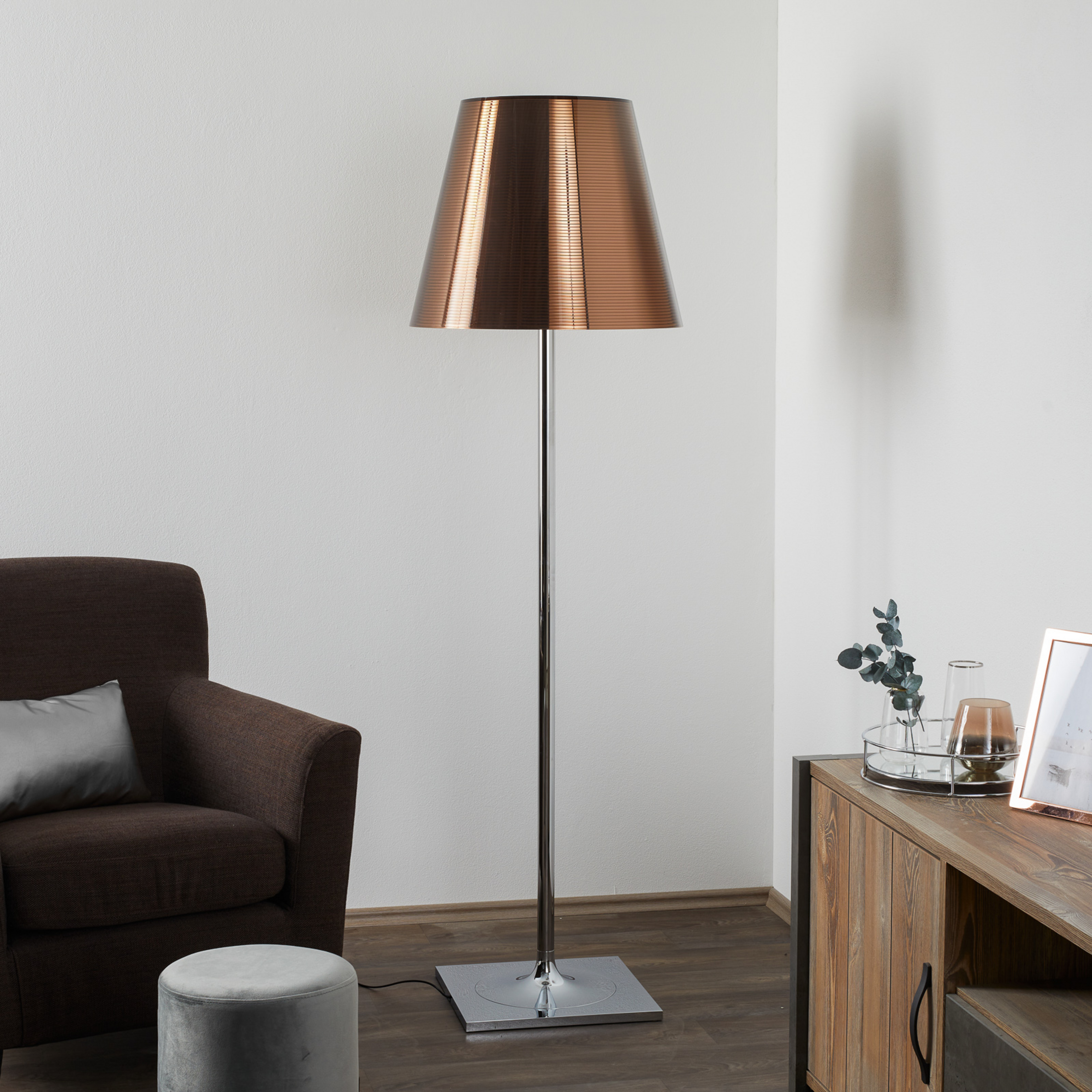 FLOS KTribe F3 Stehleuchte, bronze