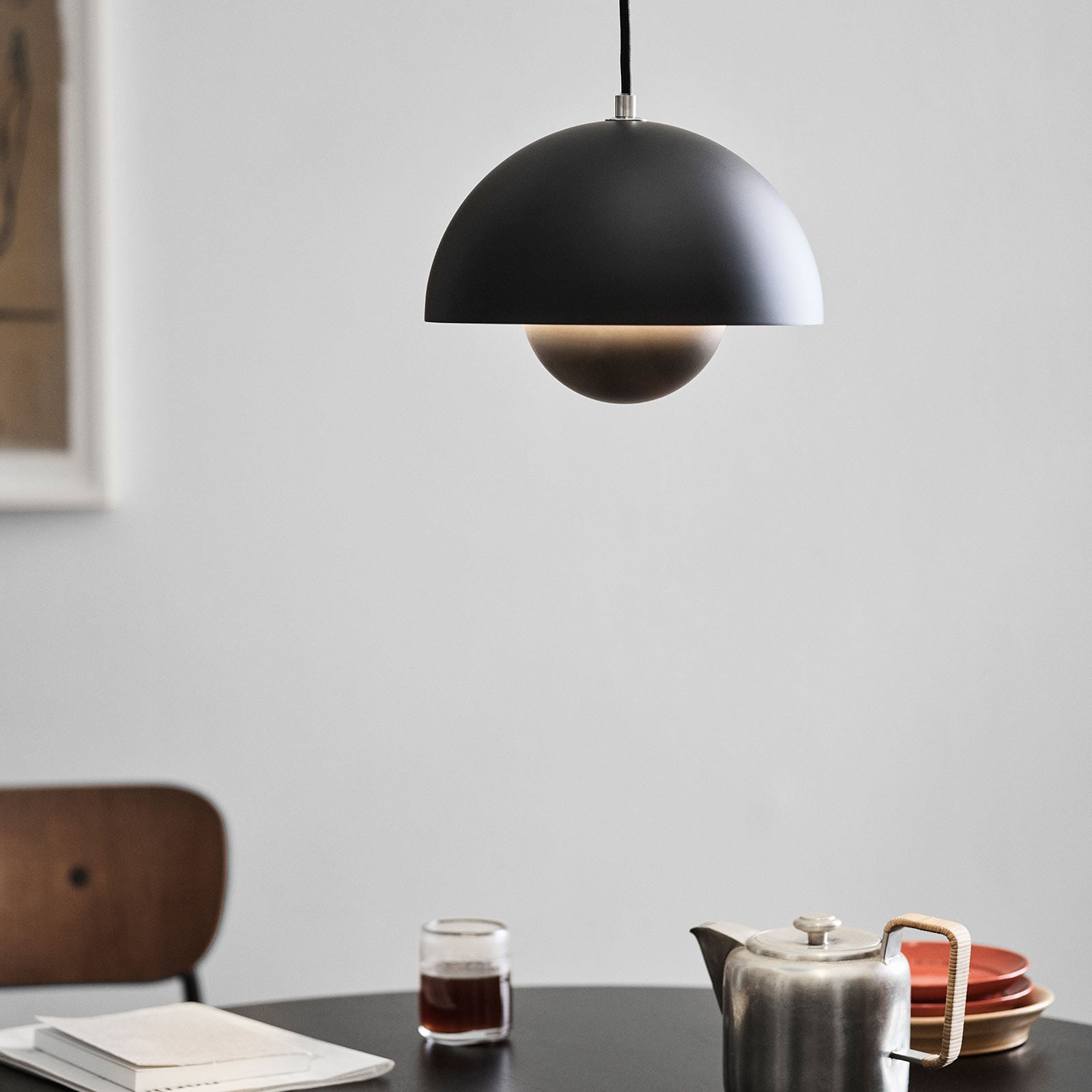 Flowerpot VP1 pendellampe sort &Tradition - Stue - Design - Metal - Med én lyskilde