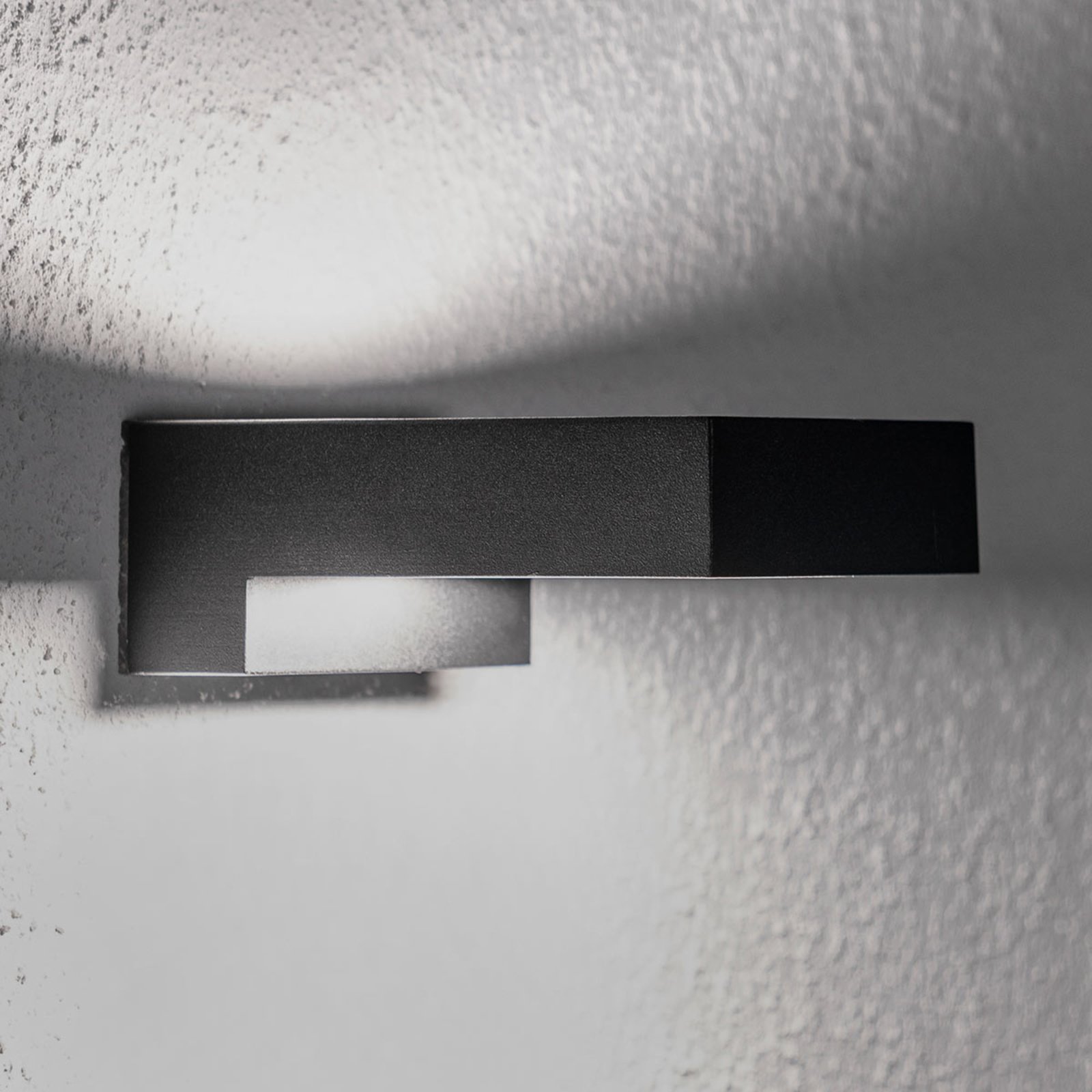 Lámpara de pared LED para baño Natalja, negro