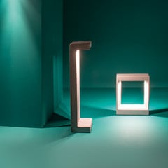 LED osvětlení cesty E192 z betonu, výška 70 cm