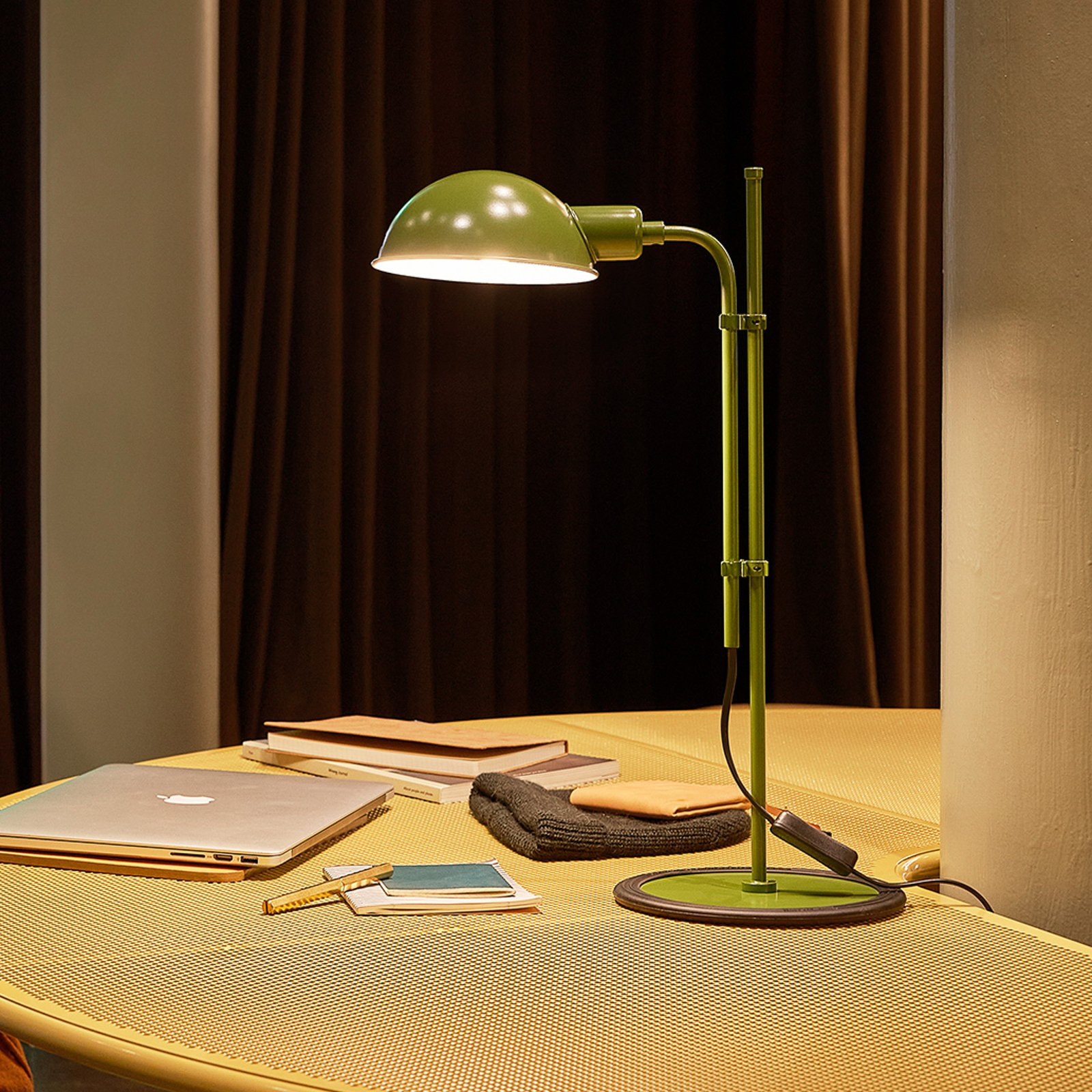 MARSET Funiculí lámpara de mesa, verde