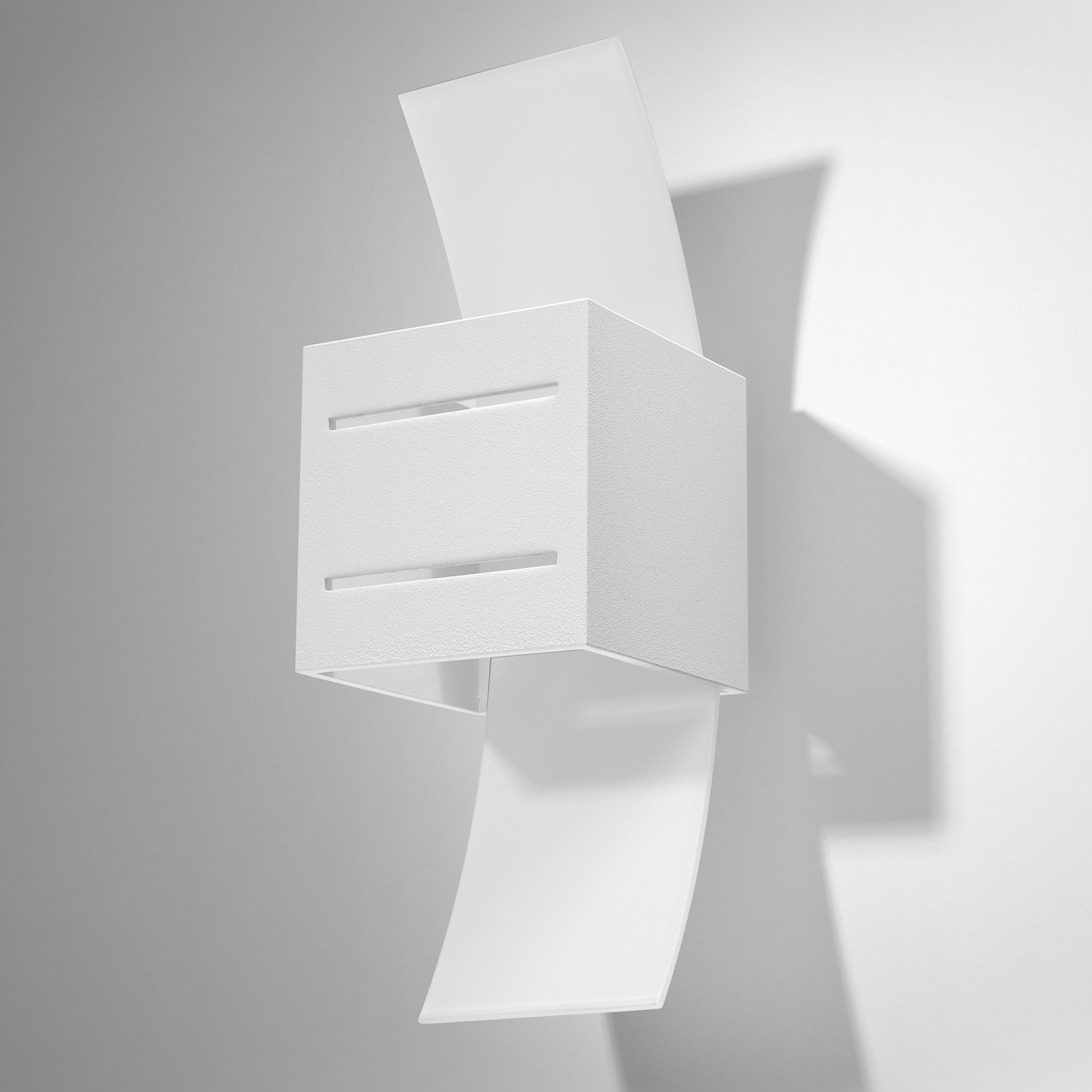 Toro wall light, glass, white body