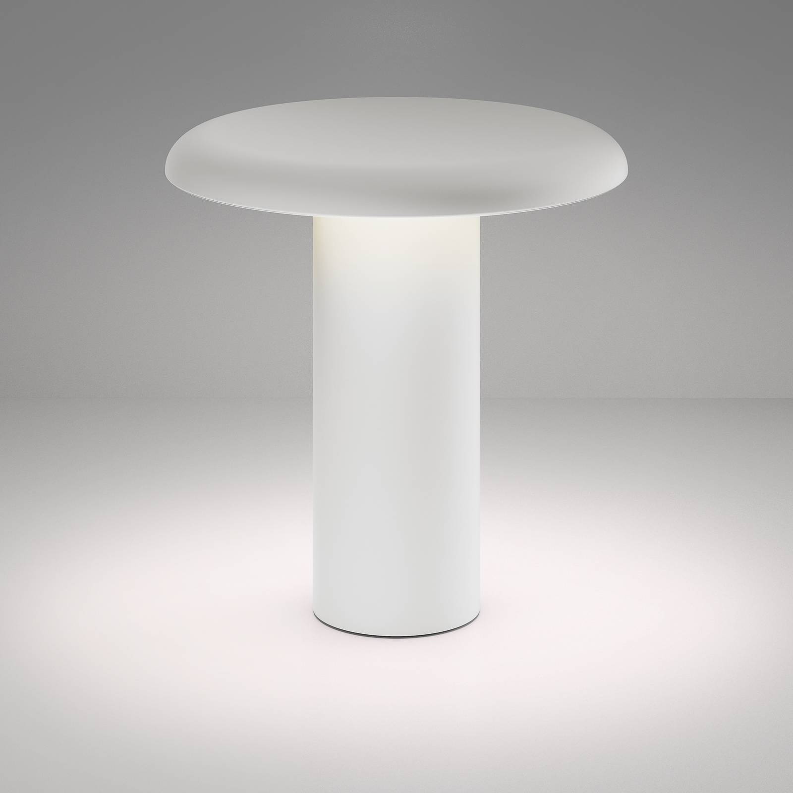 Artemide takku led asztali lámpa újratölthető akkumulátorral, fehér színben