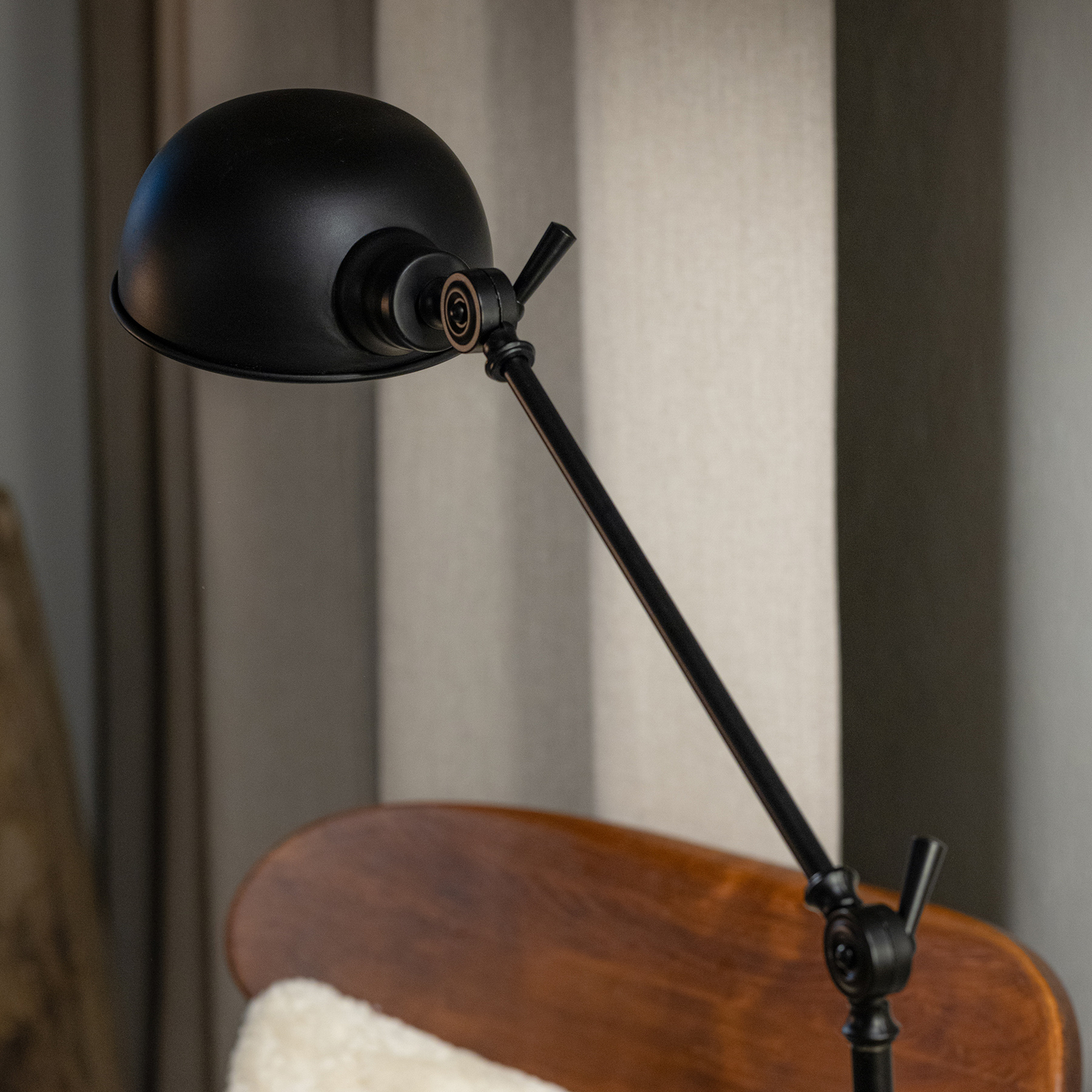 Portland floor lamp, 2-way adjustable, black