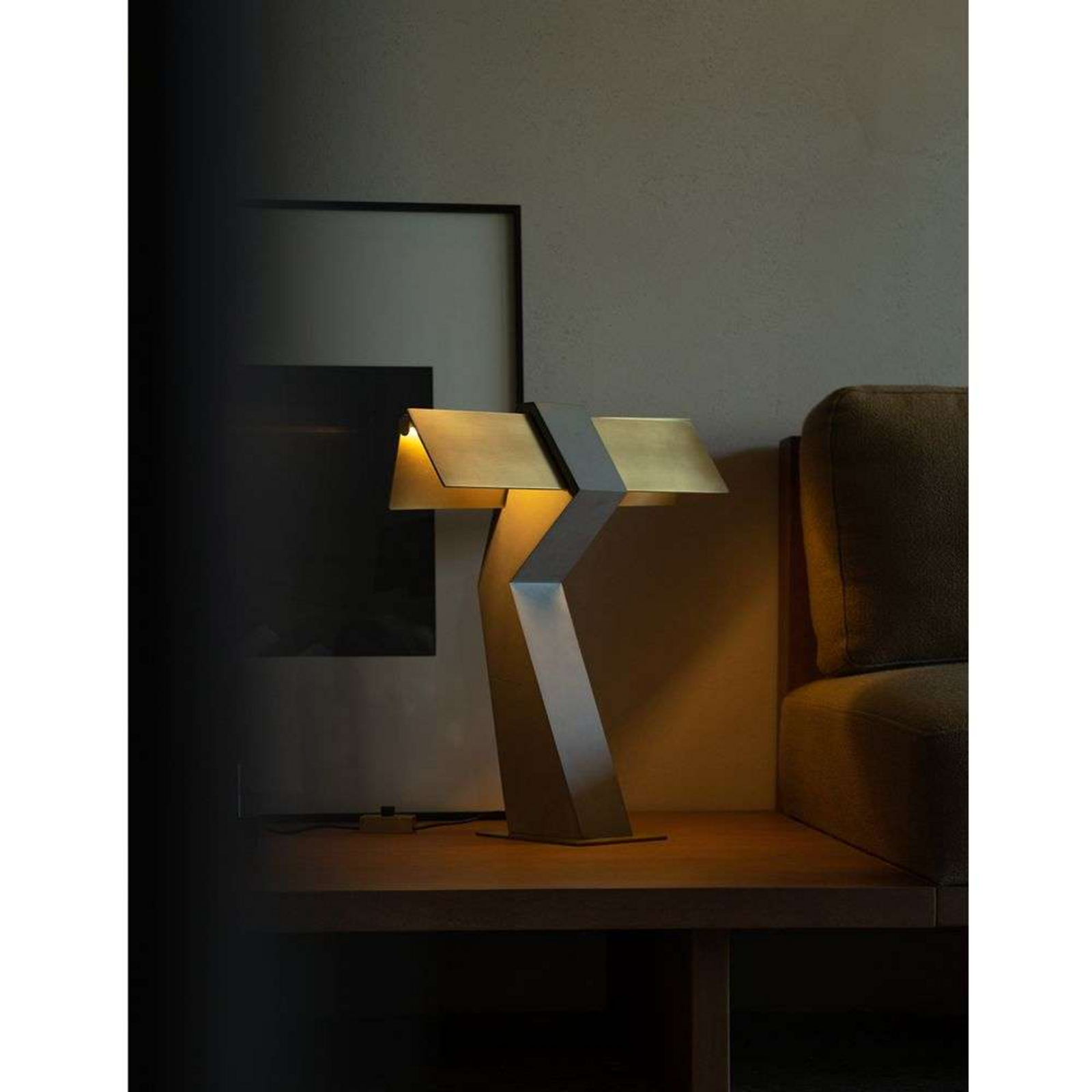 Tau Stolní Lampa Brass/Concrete - DCW