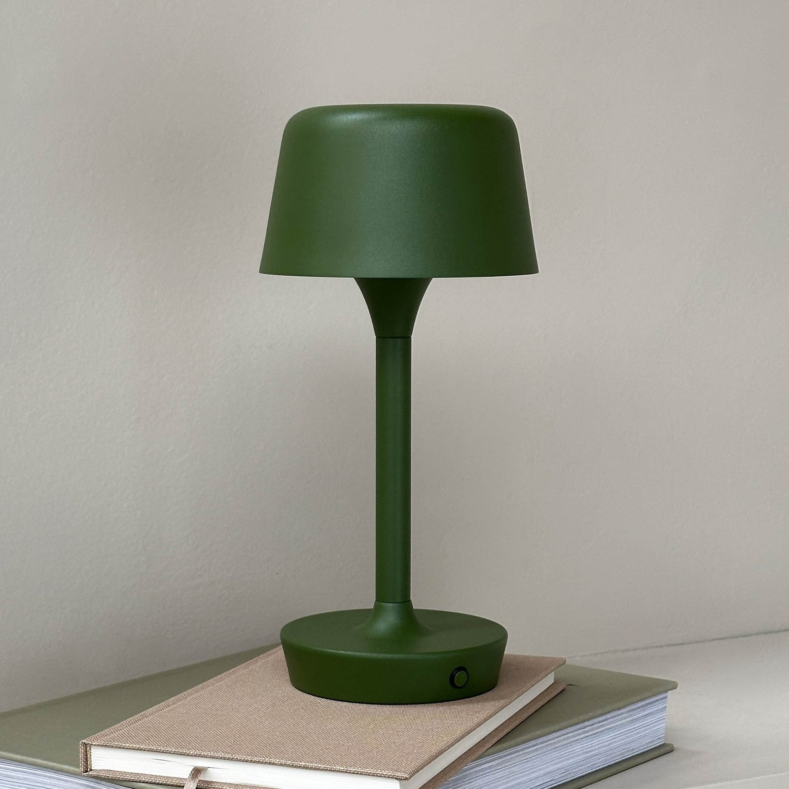 Dyberg Larsen Lampă de masă LED reîncărcabilă Flow, verde, înălțime 25 cm