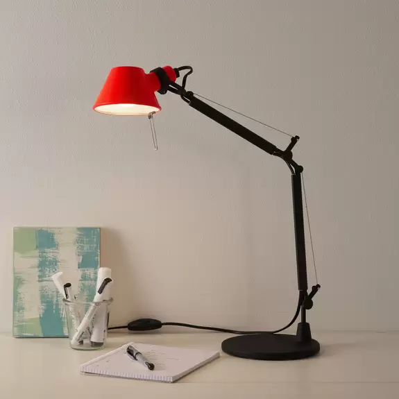 Lampenwelt Artemide Tolomeo Micro Bicolor Tisch black/coral