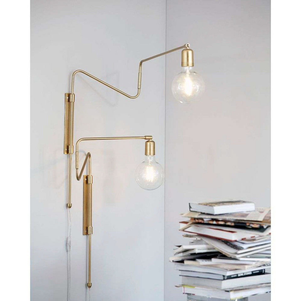 House Doctor Swing Vägglampa 70cm, guld / mässing från House Doctor