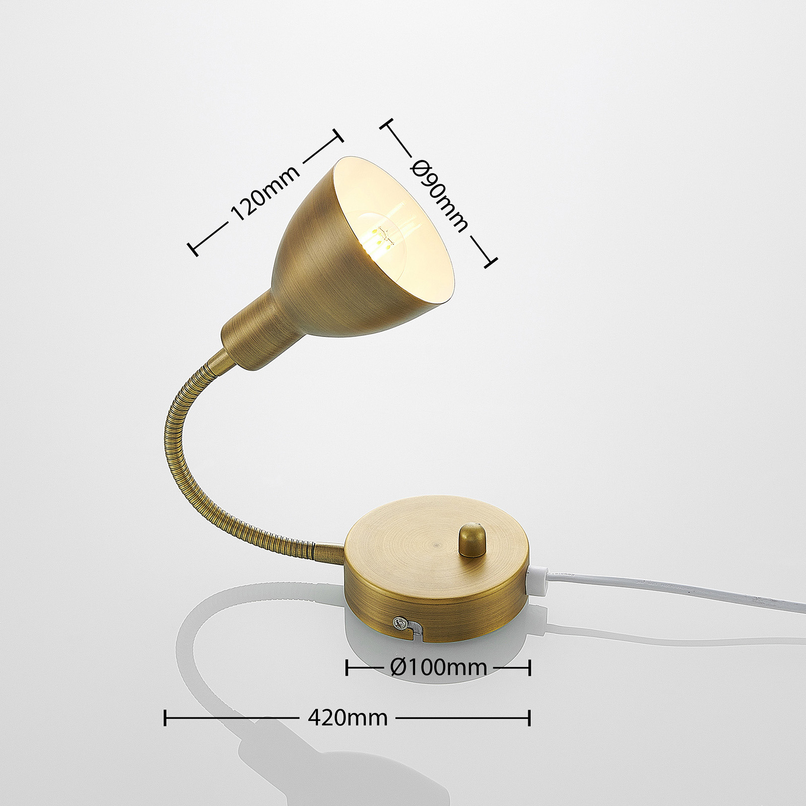 Lindby Amrei wall lamp, dimmable, antique brass